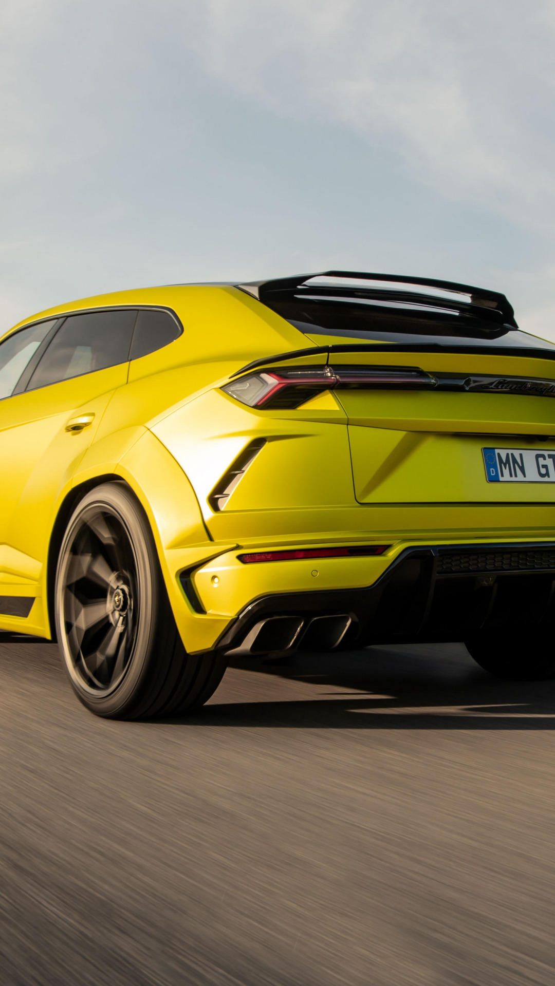 Download Wallpaper Lamborghini Rear View Crossover Urus Novitec Section Lamborghini