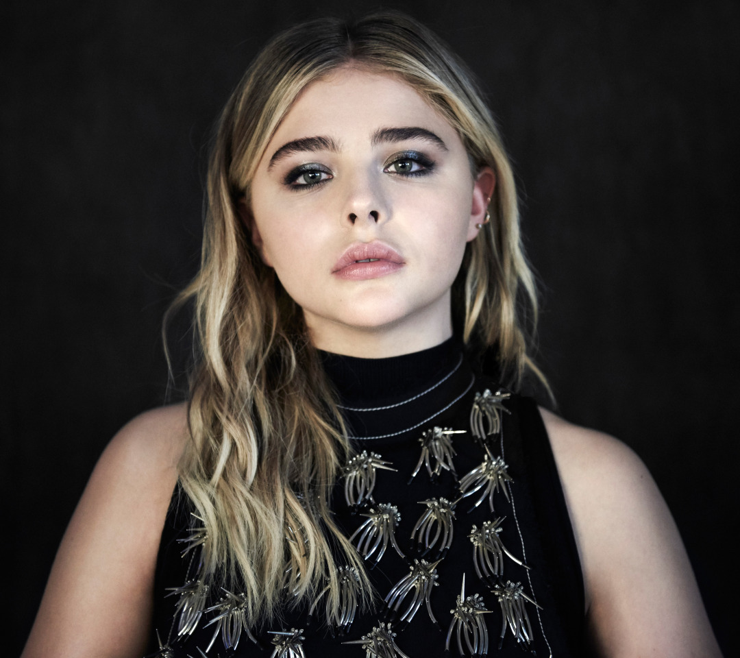 Download wallpaper Actress, Chloe Grace Moretz, Chloe Grace Moretz ...