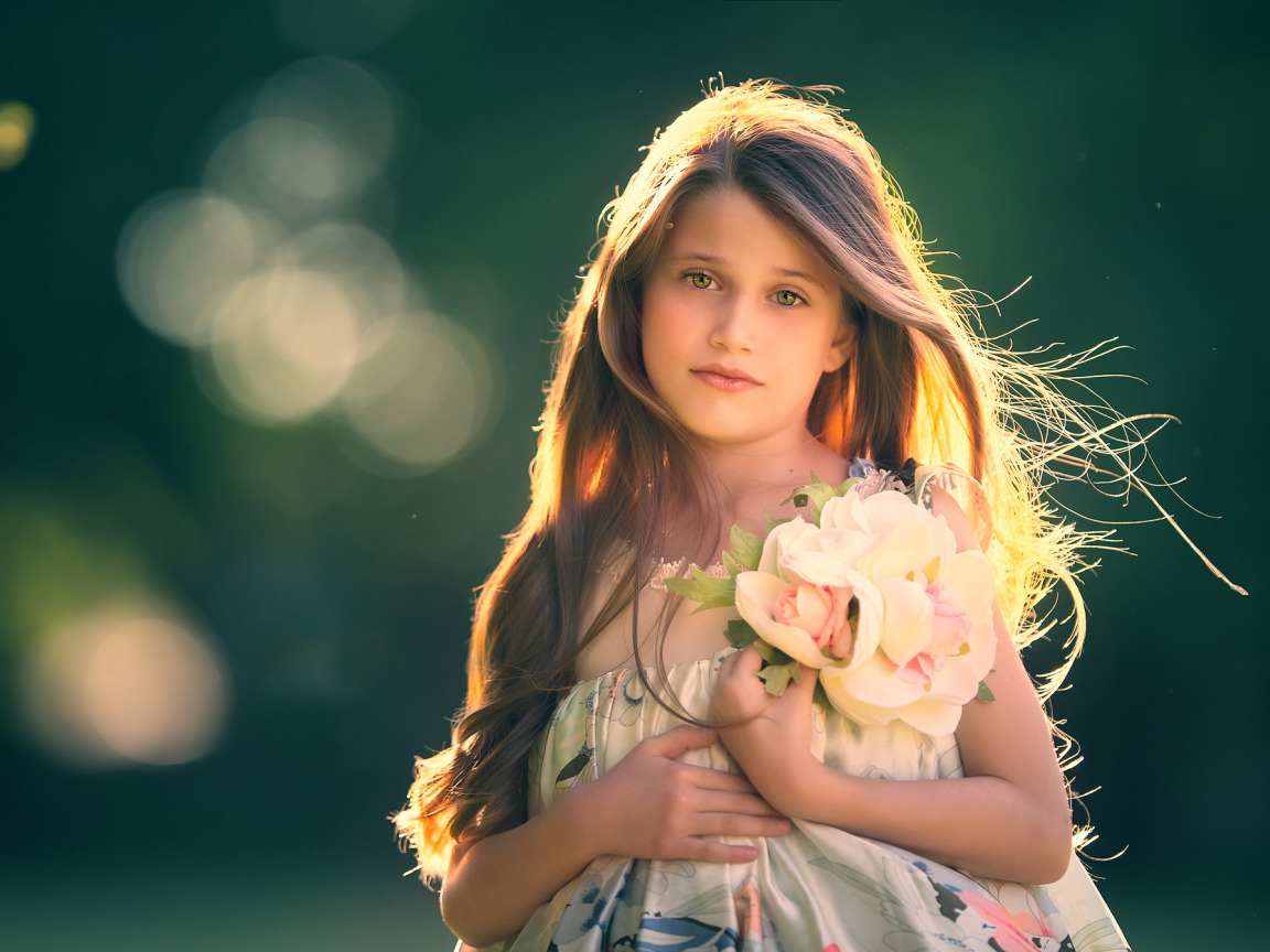 Девочка радуется. Девушка свет. Есть на свете девочки которые. Жила-была девочка. Есть на свете девочки которые.