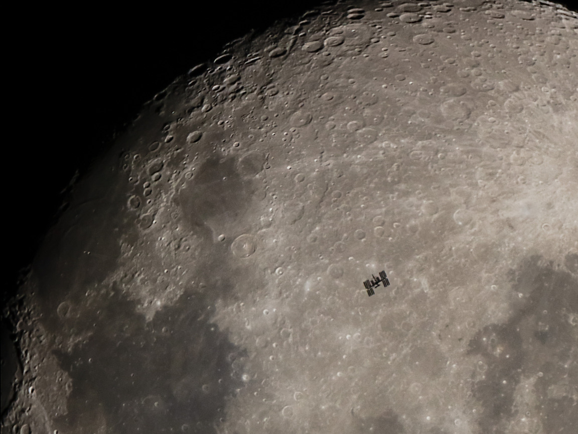 Андроид фото луны Download wallpaper The moon, Moon, ISS, ISS, craters, craters, The Sea Of Tranqu