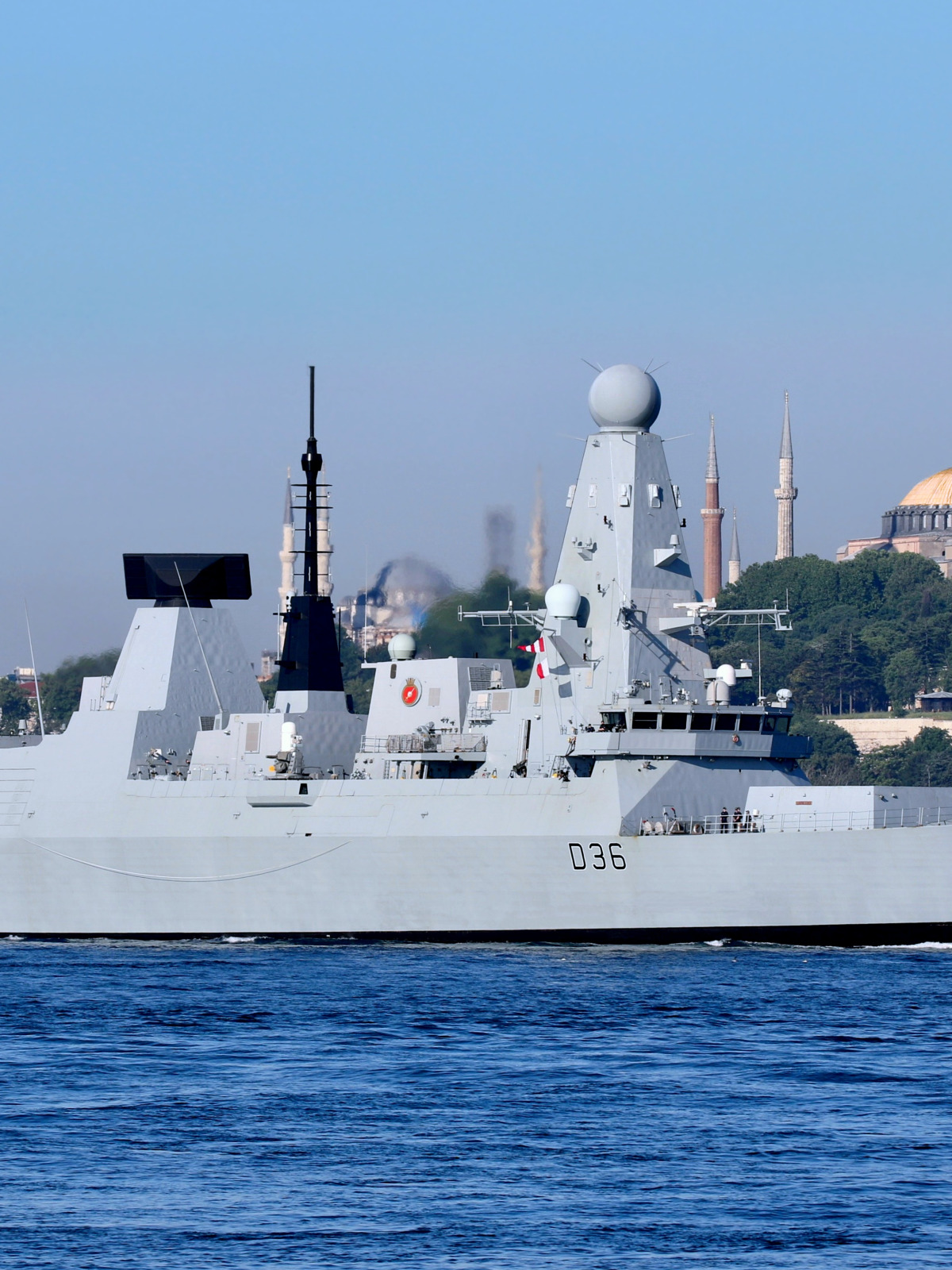 Download wallpaper destroyer, The Bosphorus, HMS Defender, section ...