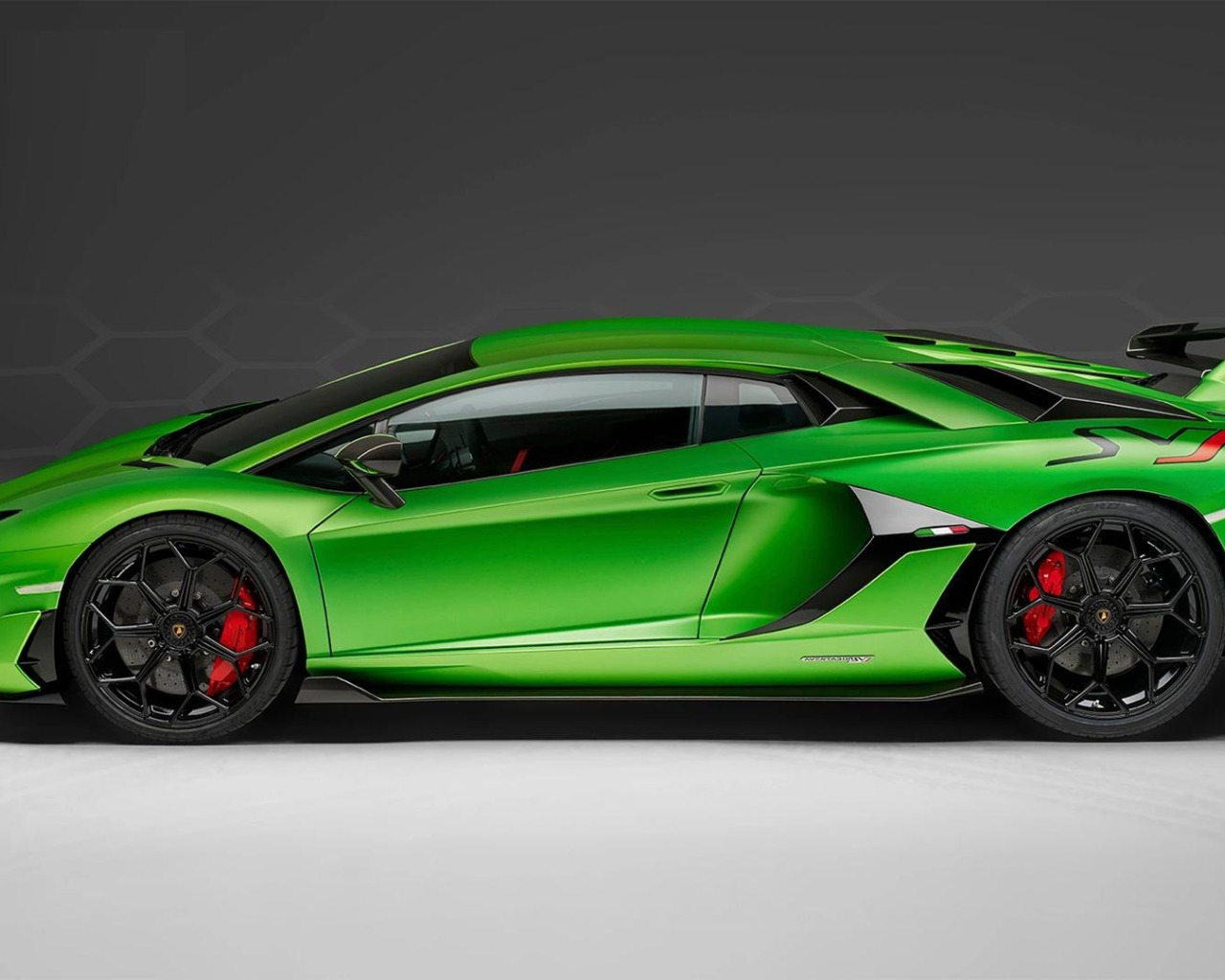 Download wallpaper Lamborghini, side view, Aventador, SVJ, Lamborghini ...