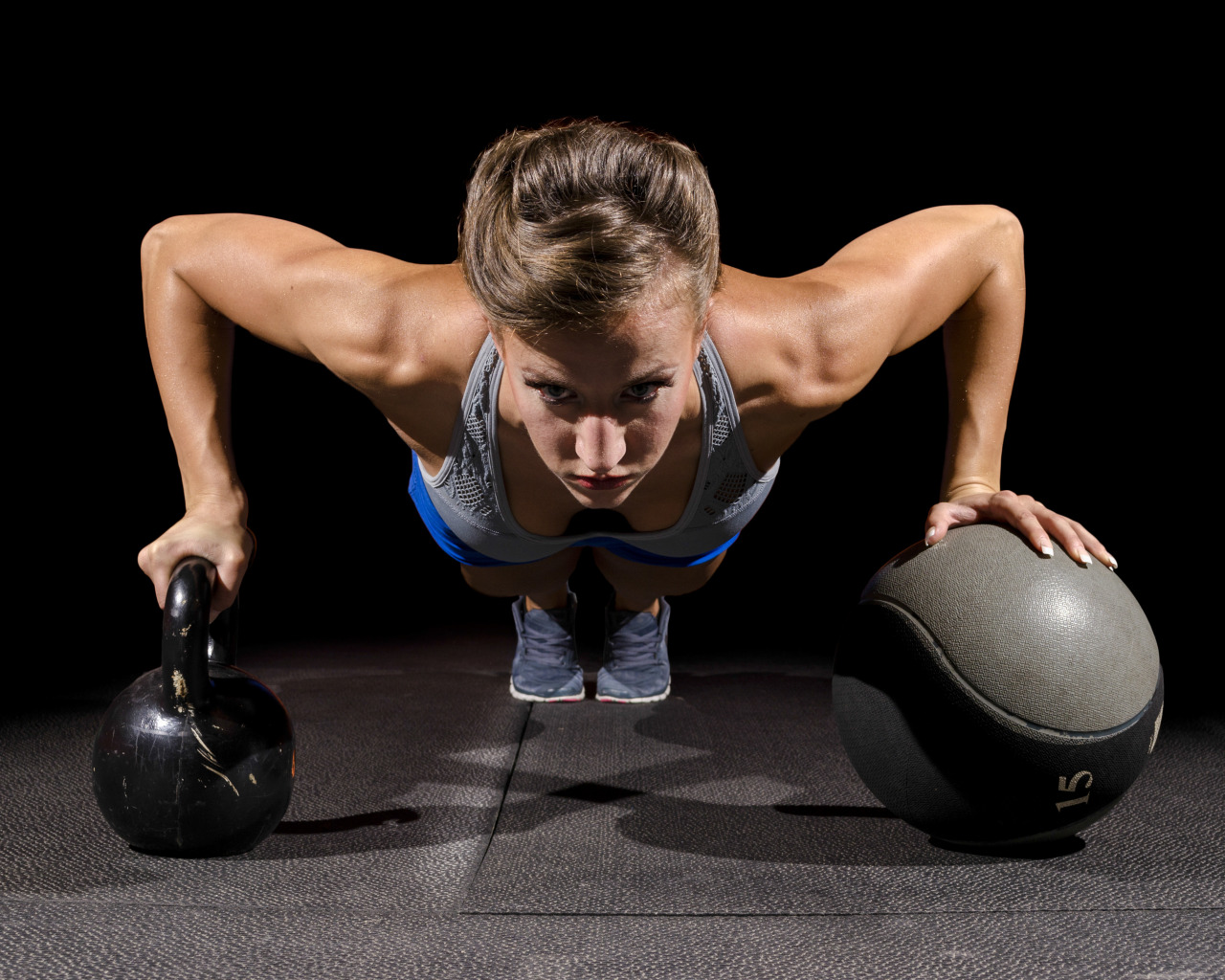 Fitness Tip: Plyo Pushup - video Dailymotion