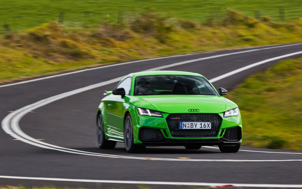 Audi drive. Ауди ТТ РС 2020. Audi TT RS 2020. Audi TT RS Coupe 2017 Green. Ауди ТТ 2020 фото.