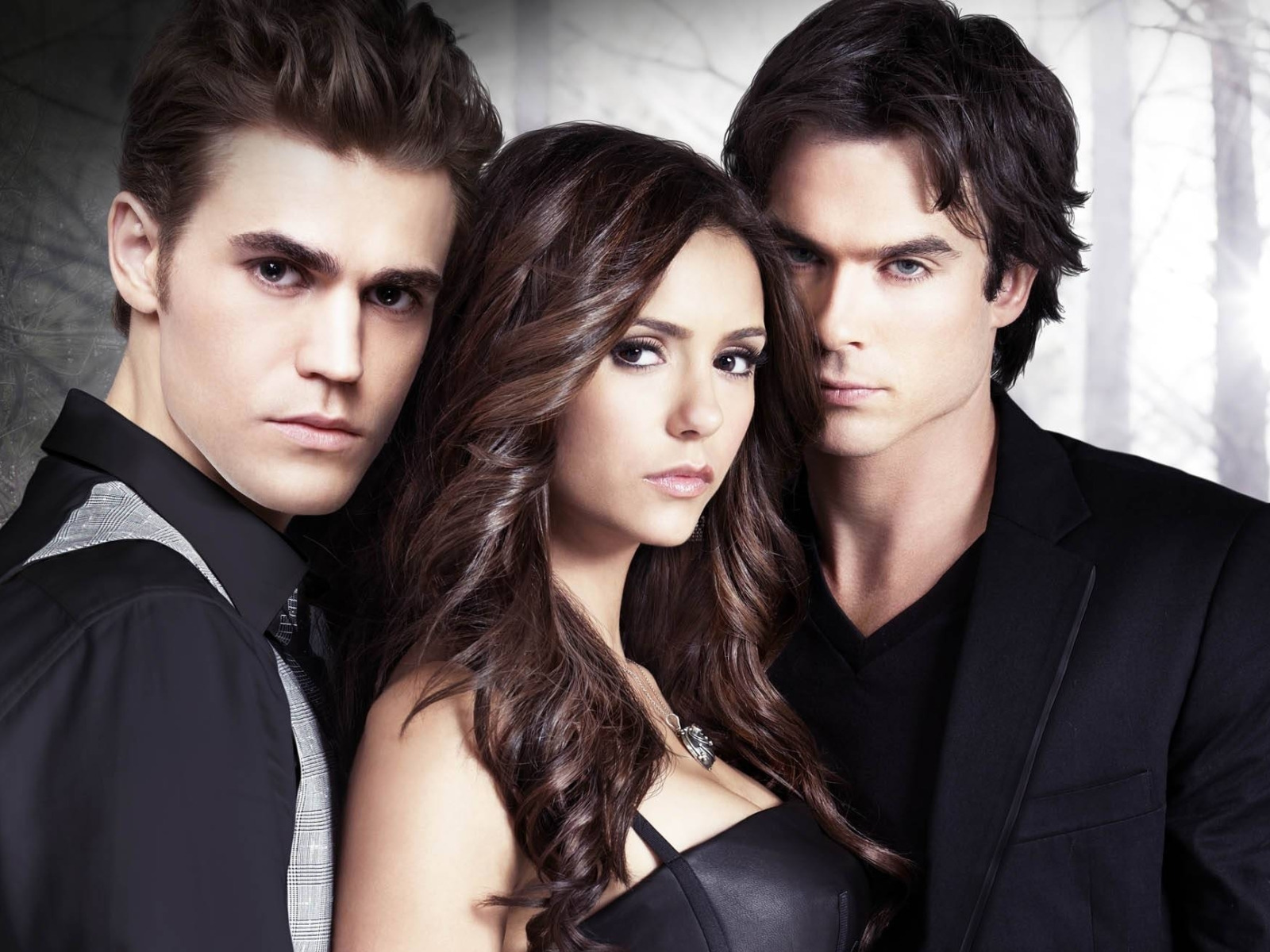 The vampire diaries in english. Дневники вампира вампиры.