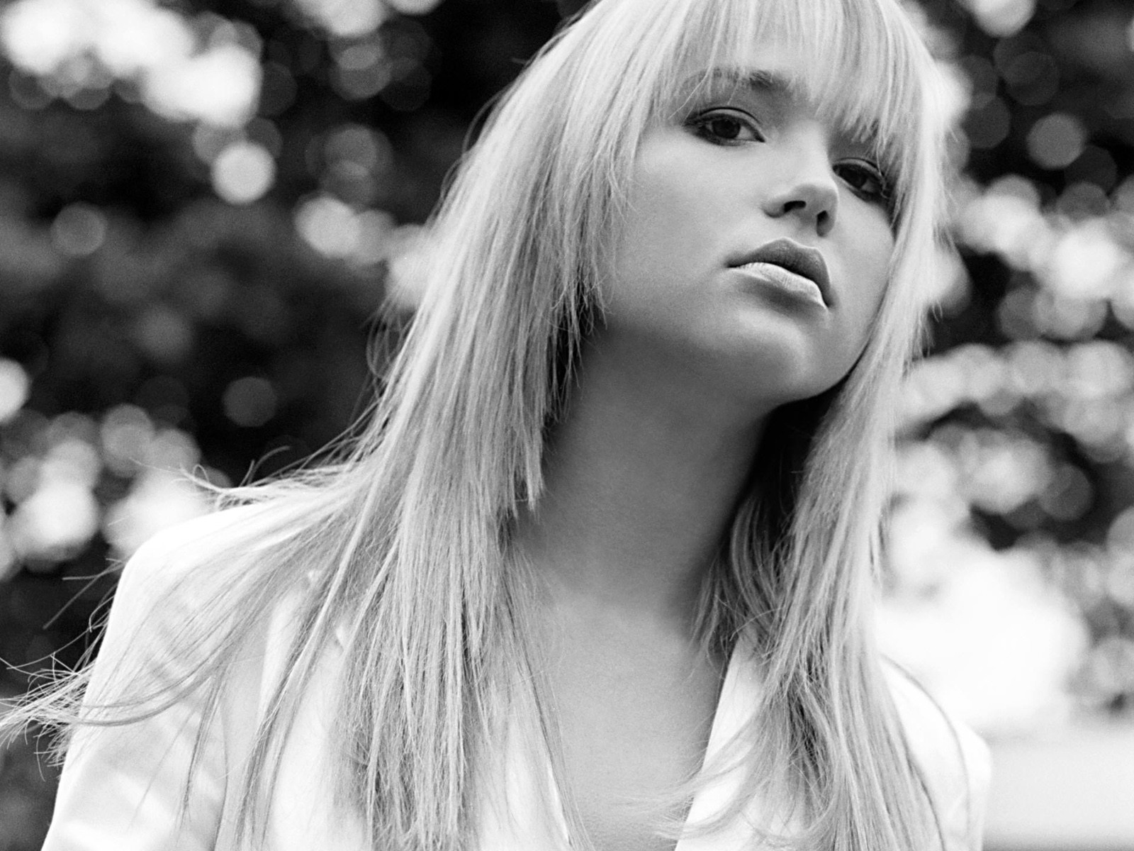 Wallpaper black and white, blonde, Arielle Kebbel for mobile and desktop,  section девушки, resolution 1600x1200 - download