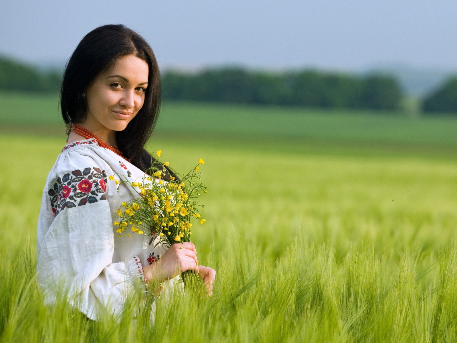 Кто поет песню девочка лето. Белорусские девушки. Красивые белоруски.