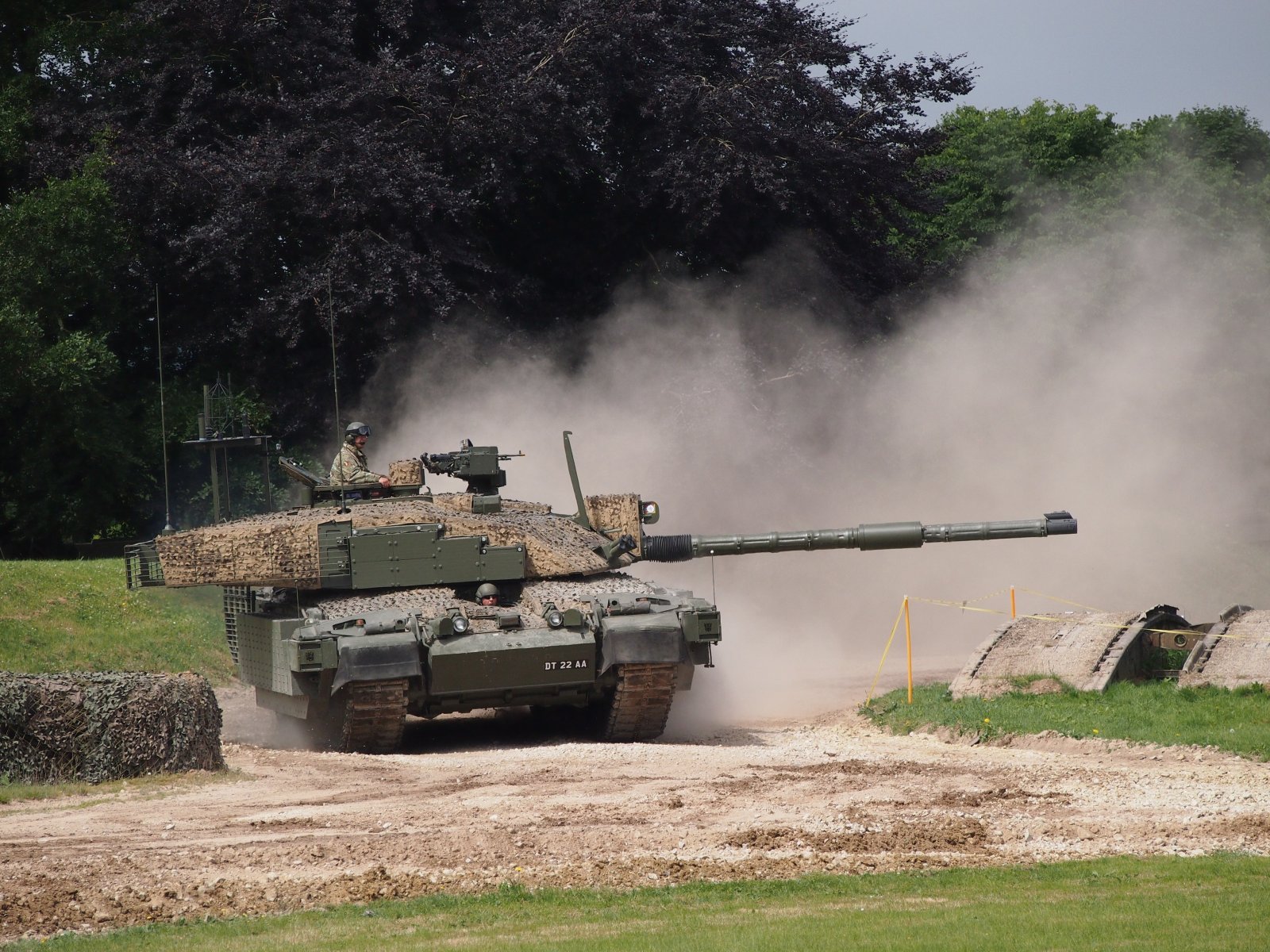 Download wallpaper England, tank, Challenger, armor, military equipment ...