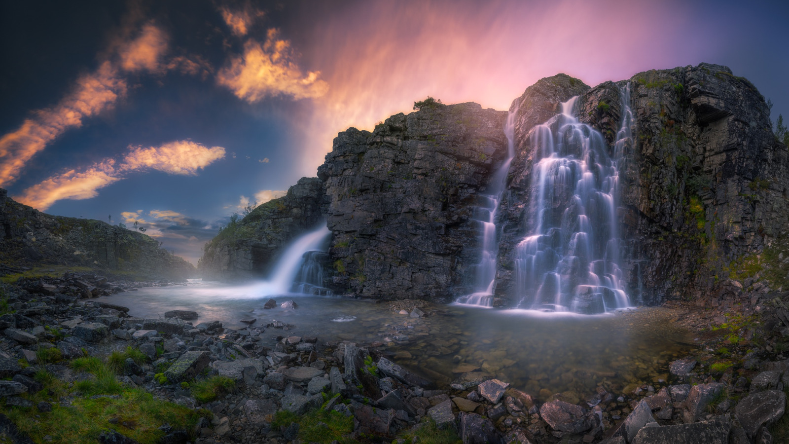 Fantasy rocks. Водопад Годафосс, Исландия. Горы Хуаншань, Китай. Водопад Лугарда. Водопад Тамул.