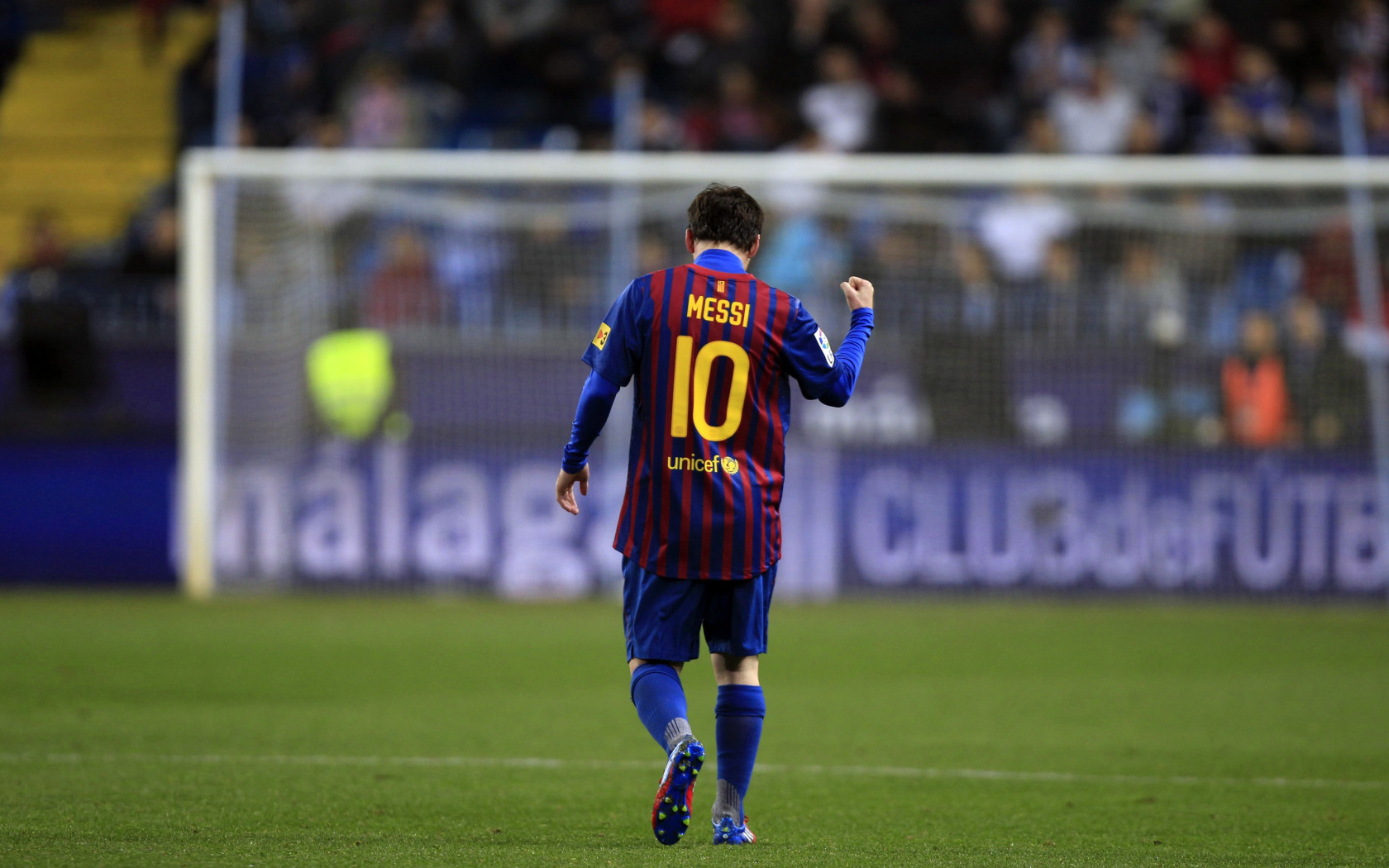 Download wallpaper Sport, Football, Nike, Lionel Messi, Lionel Messi ...