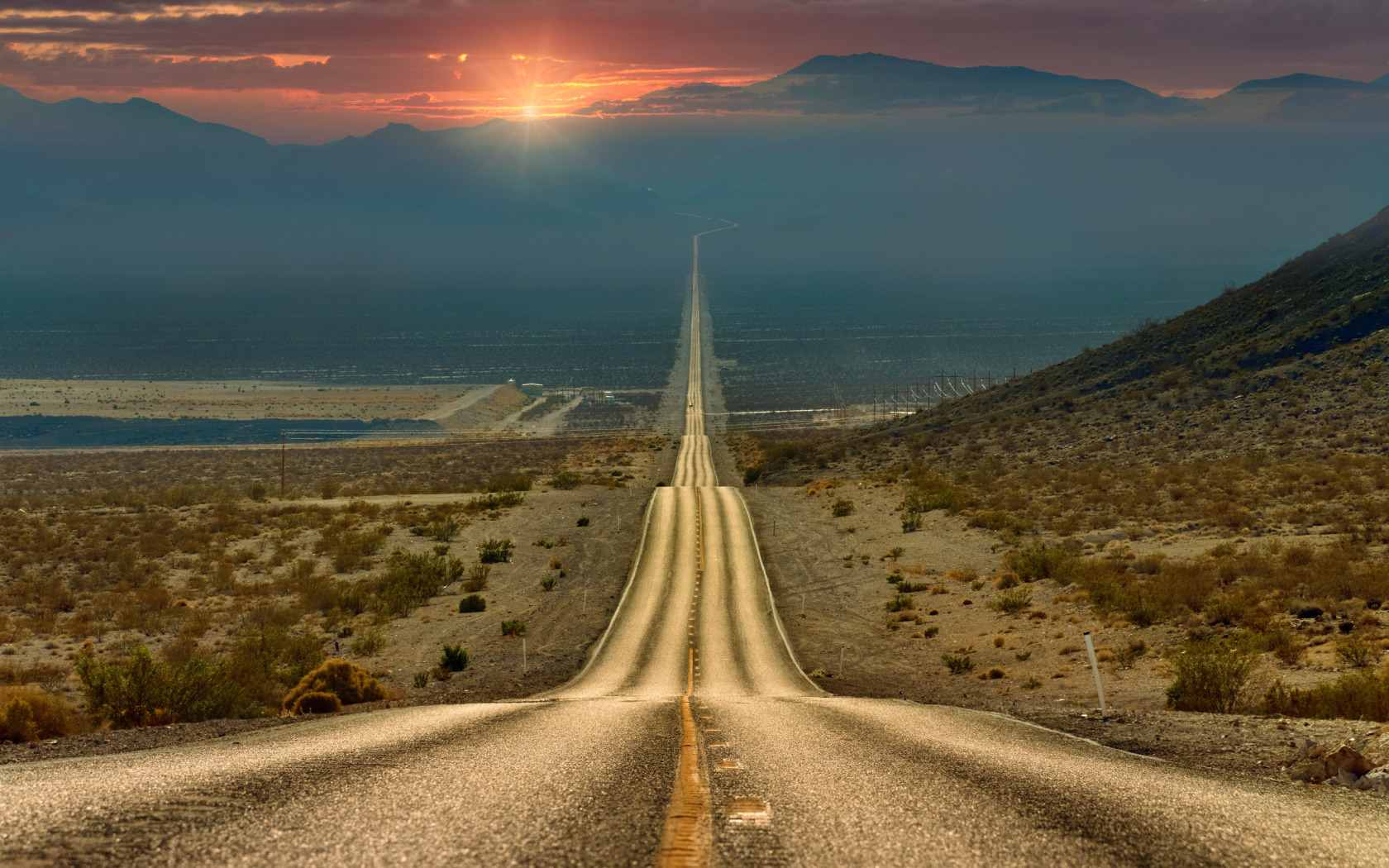 Long way around. Калифорния дорога смерти. Долина смерти Калифорния. Пустыня Мохаве шоссе. Пустыня Мохаве Калифорния.