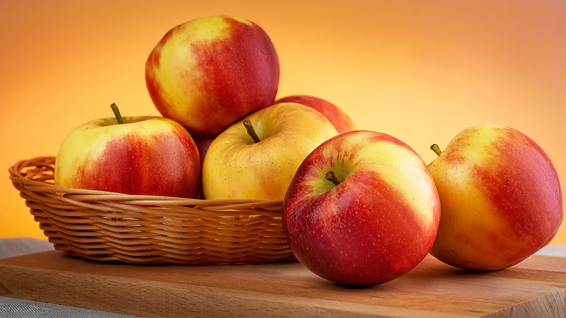 Download wallpaper table, apples, network, section food in resolution