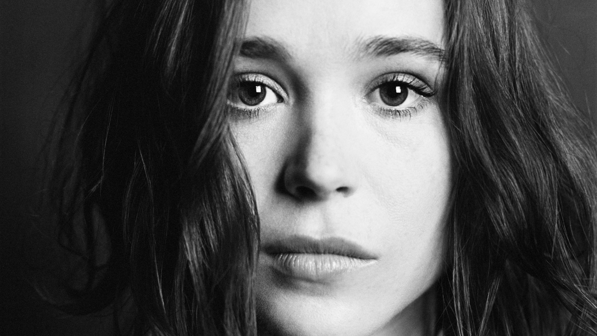 Download wallpaper look, girl, face, hair, star, actress, ellen page ...