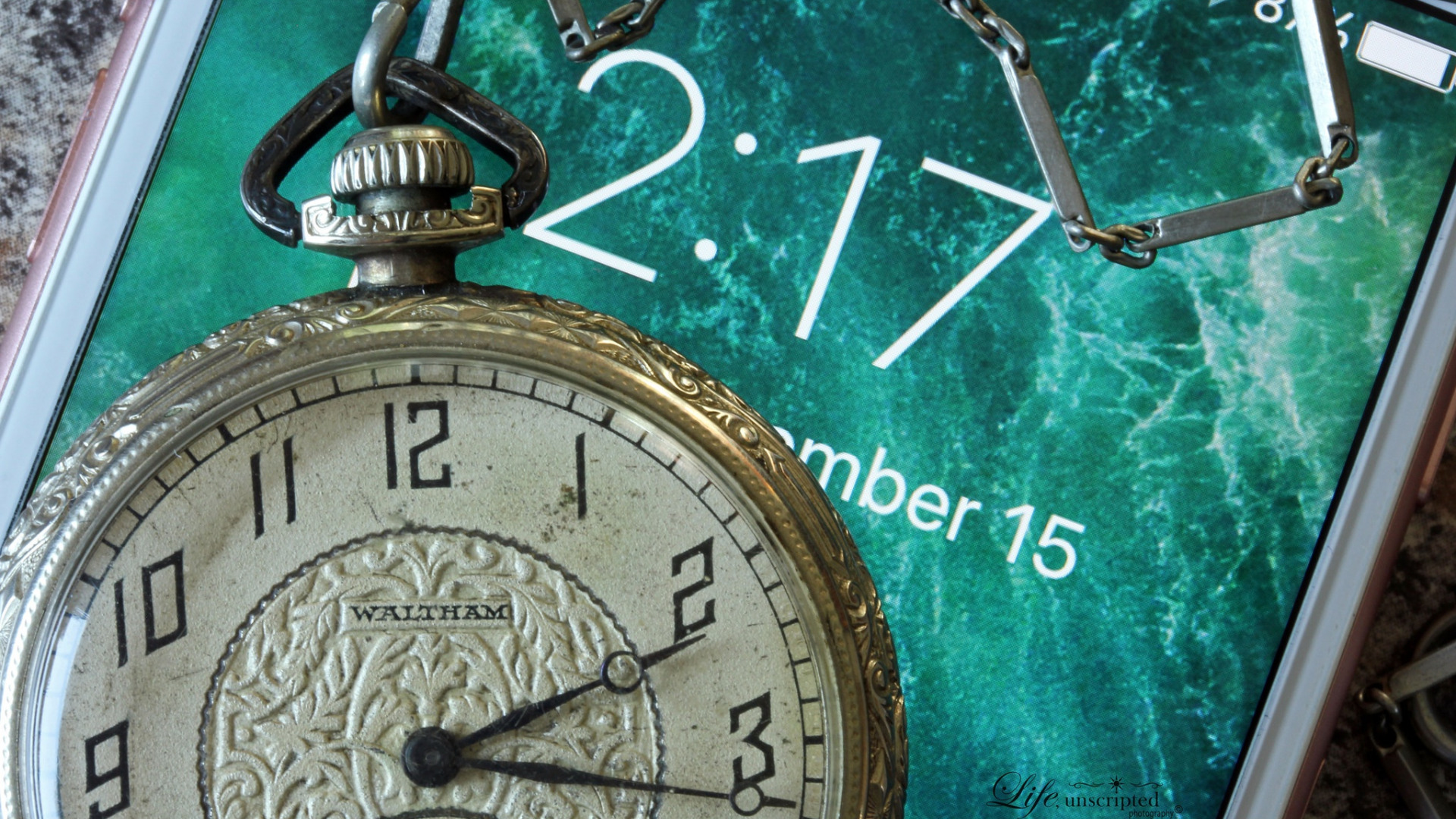 download-wallpaper-time-watch-smartphone-section-style-in-resolution