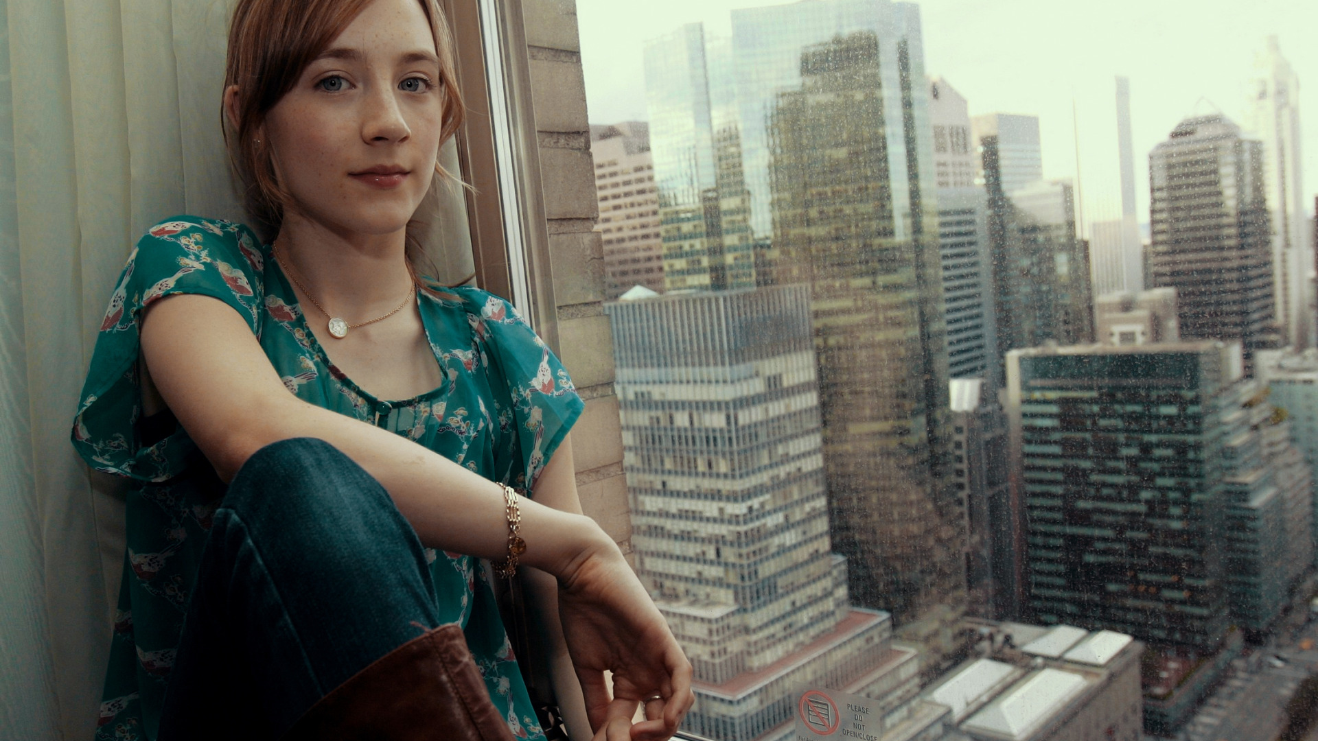 Download wallpaper the city, actress, window, blonde, Saoirse Ronan ...