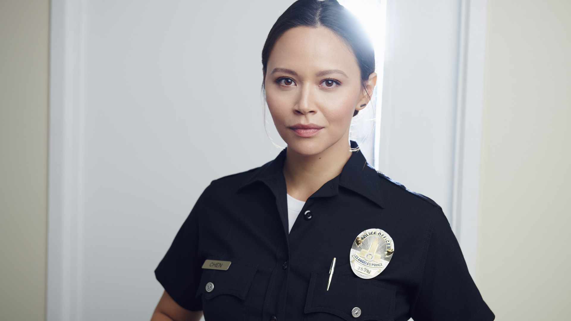 Download wallpaper look, form, the series, Melissa O'neil, US police ...