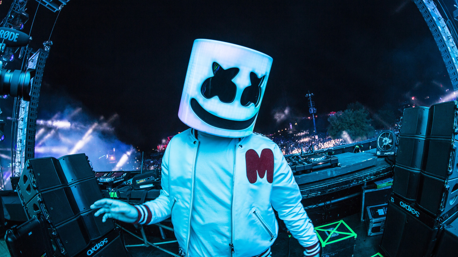 mask, concert, DJ, marshmallow, Marshmello