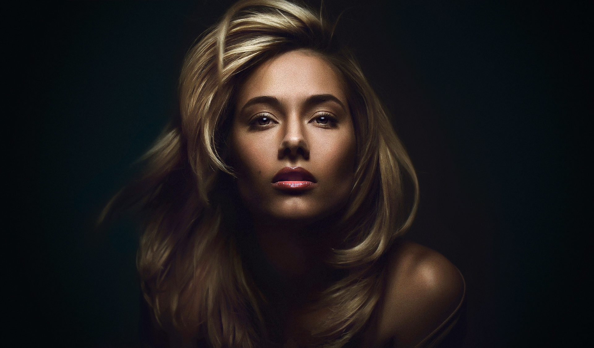 Wallpaper girl, portrait, blonde, the dark background, Julia for mobile and  desktop, section девушки, resolution 1920x1124 - download