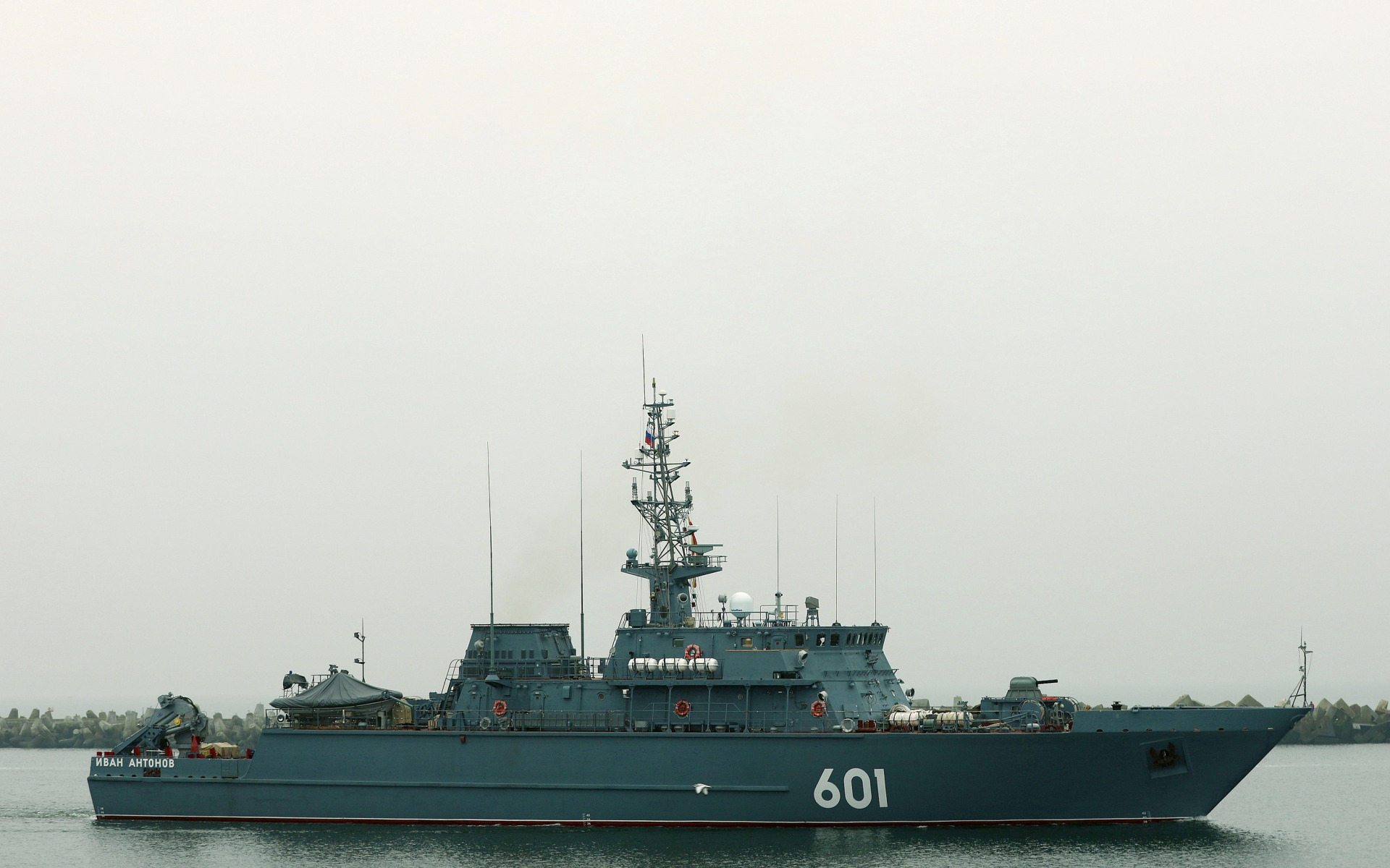 Download wallpaper Baltika, basic, minesweeper, project 12700, Ivan ...