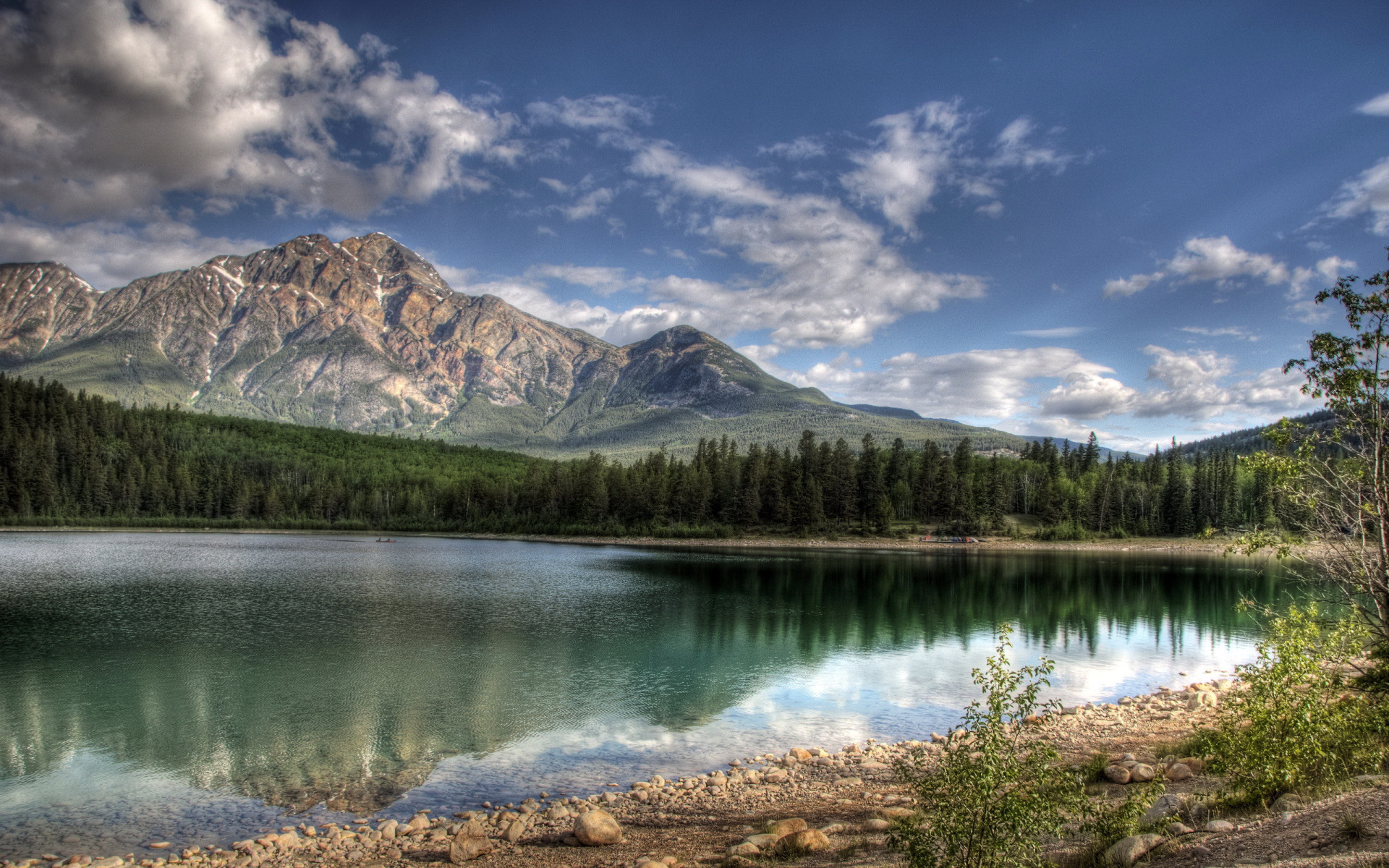 Download wallpaper forest, the sky, mountains, clouds, Lake, Lake Patricia Jaspe