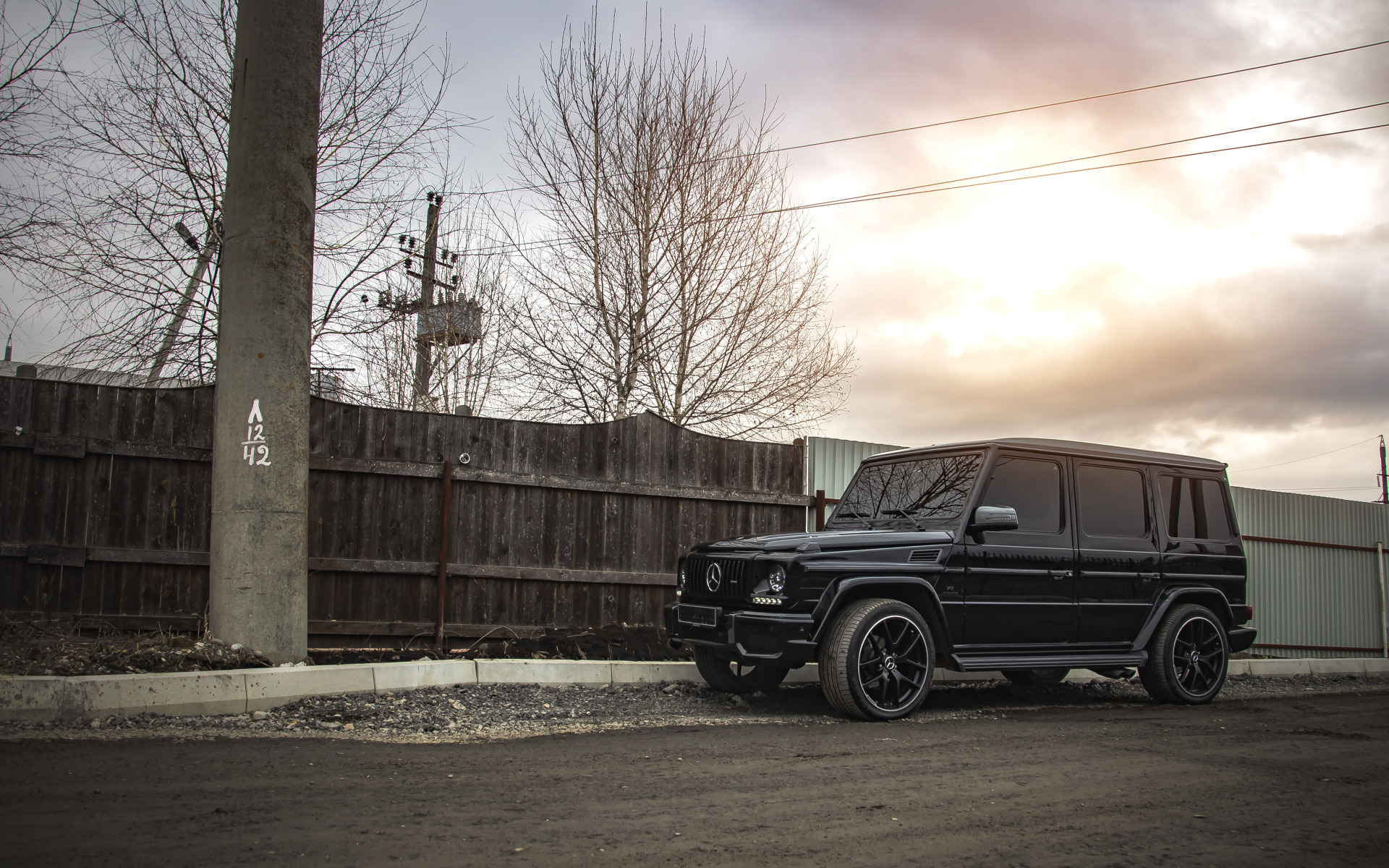 Криминал на телефон. Mercedes Gelandewagen AMG Бандитский. Гелендваген Мерседес бандиты. Mercedes g63 AMG Бандитский. Мерседес с63 бандит.