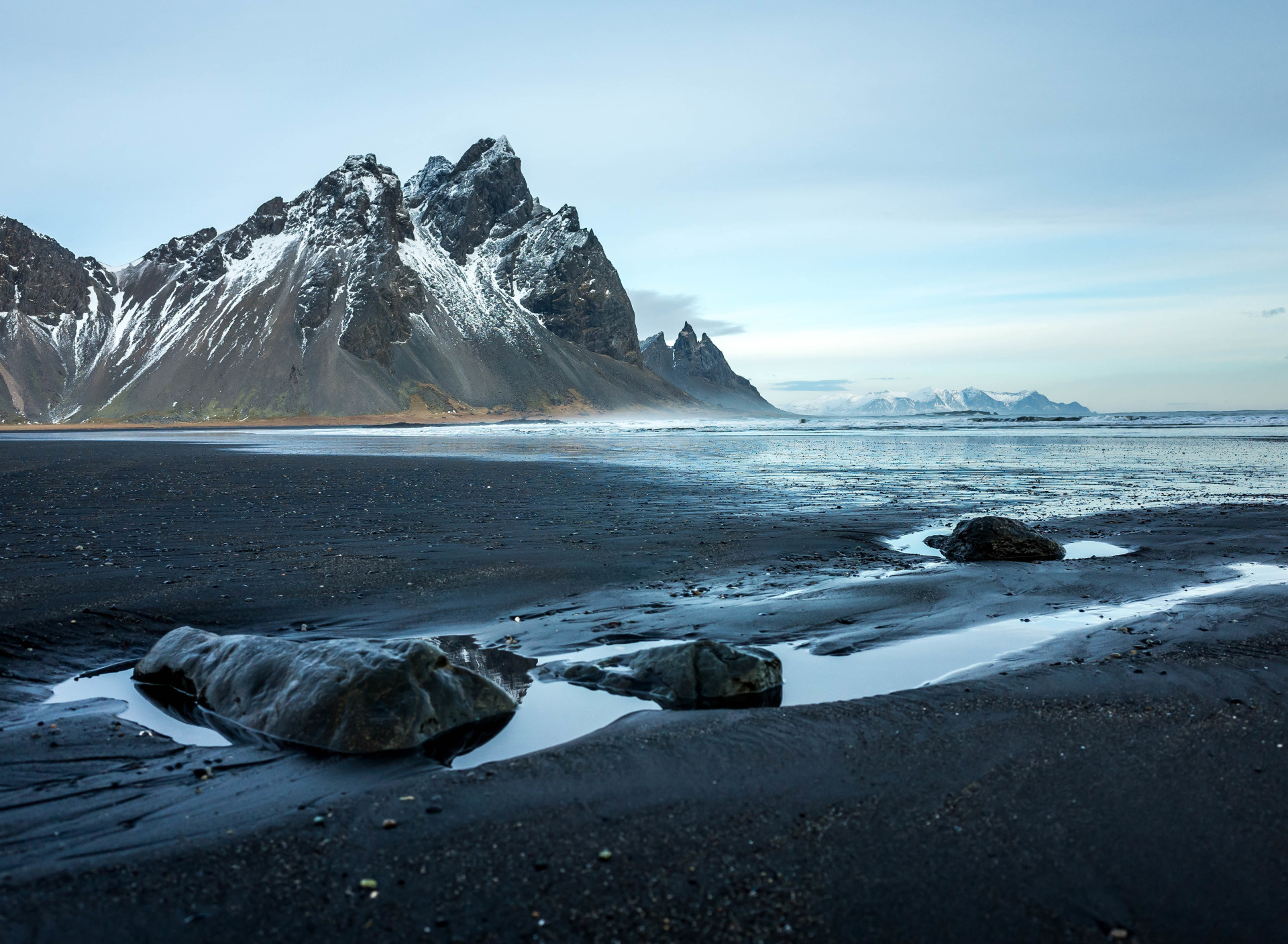 Download wallpaper Sand, Mountains, Black, Iceland, section nature in ...