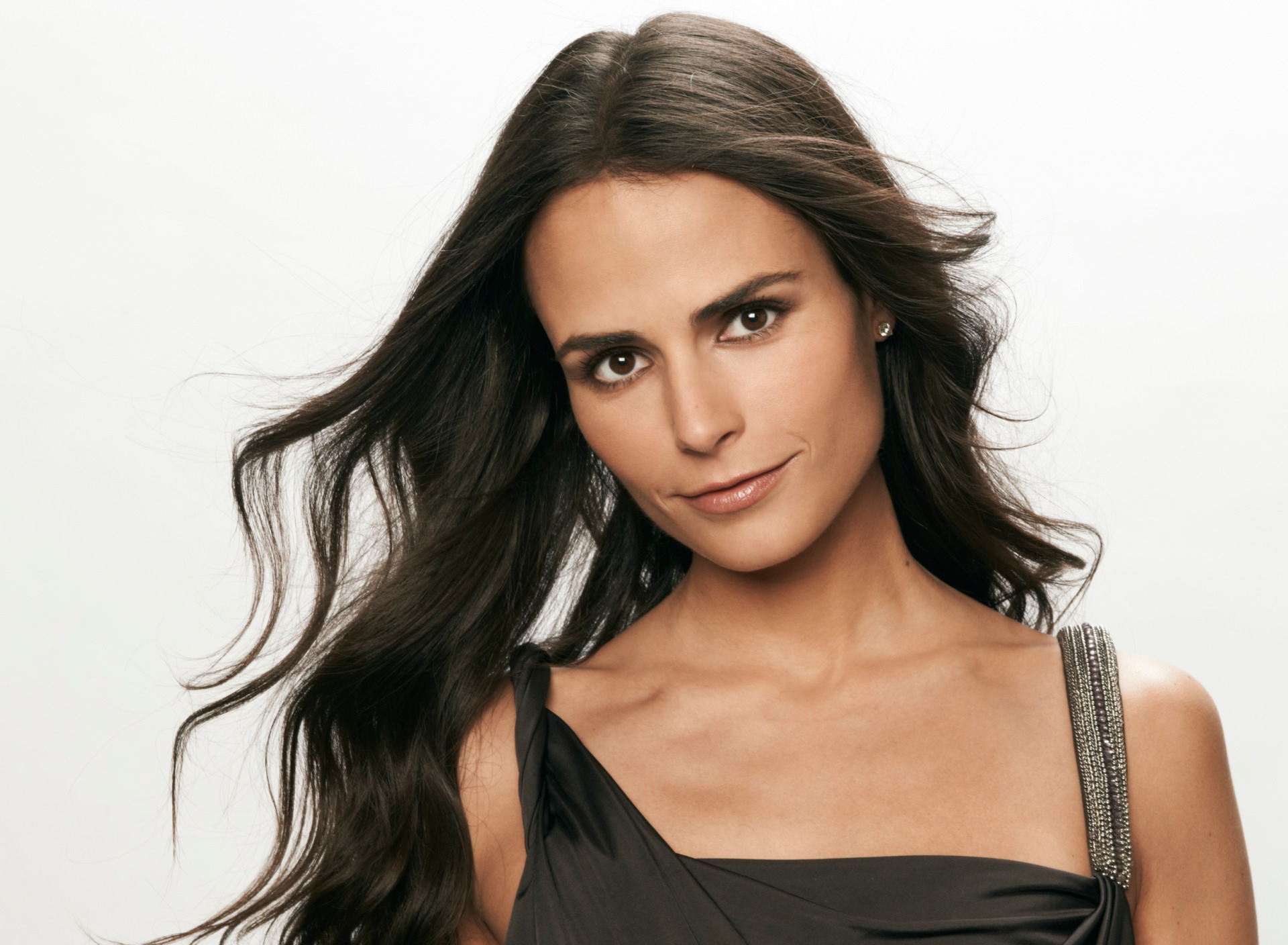 Download wallpaper girl, dress, actress, brunette, white background, Jordana  Brewster, Jordana Brewster, section girls in resolution 1920x1408