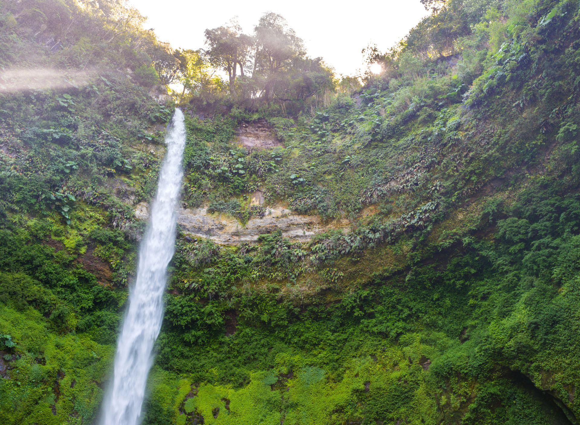 Download wallpaper rock, waterfall, Chile, Conguillio, section nature ...