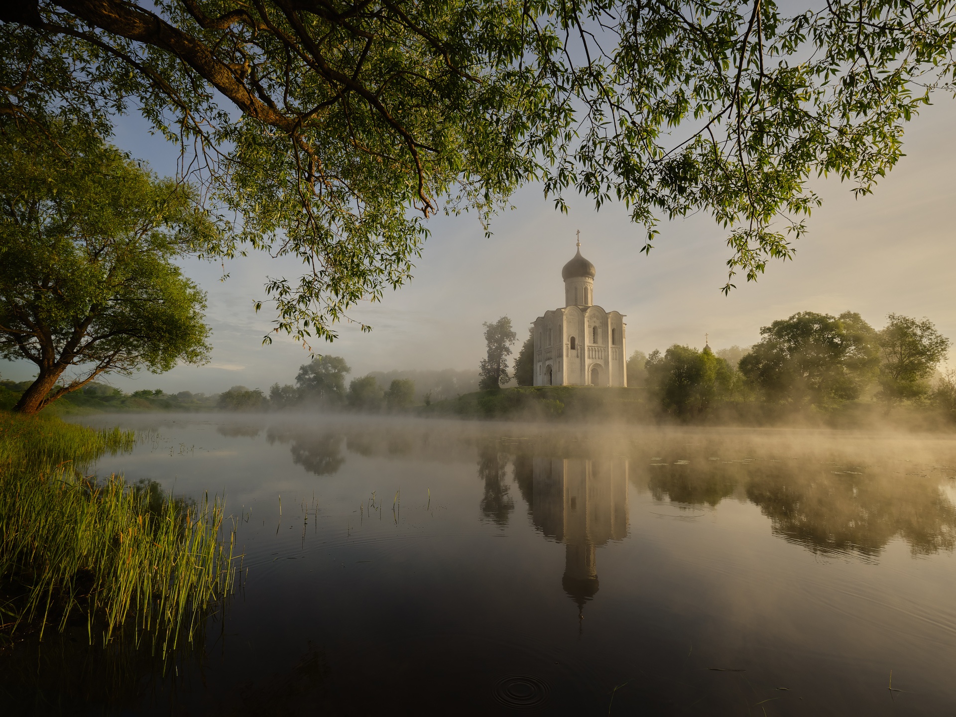 Храм В Тумане Фото Картинки Красивые