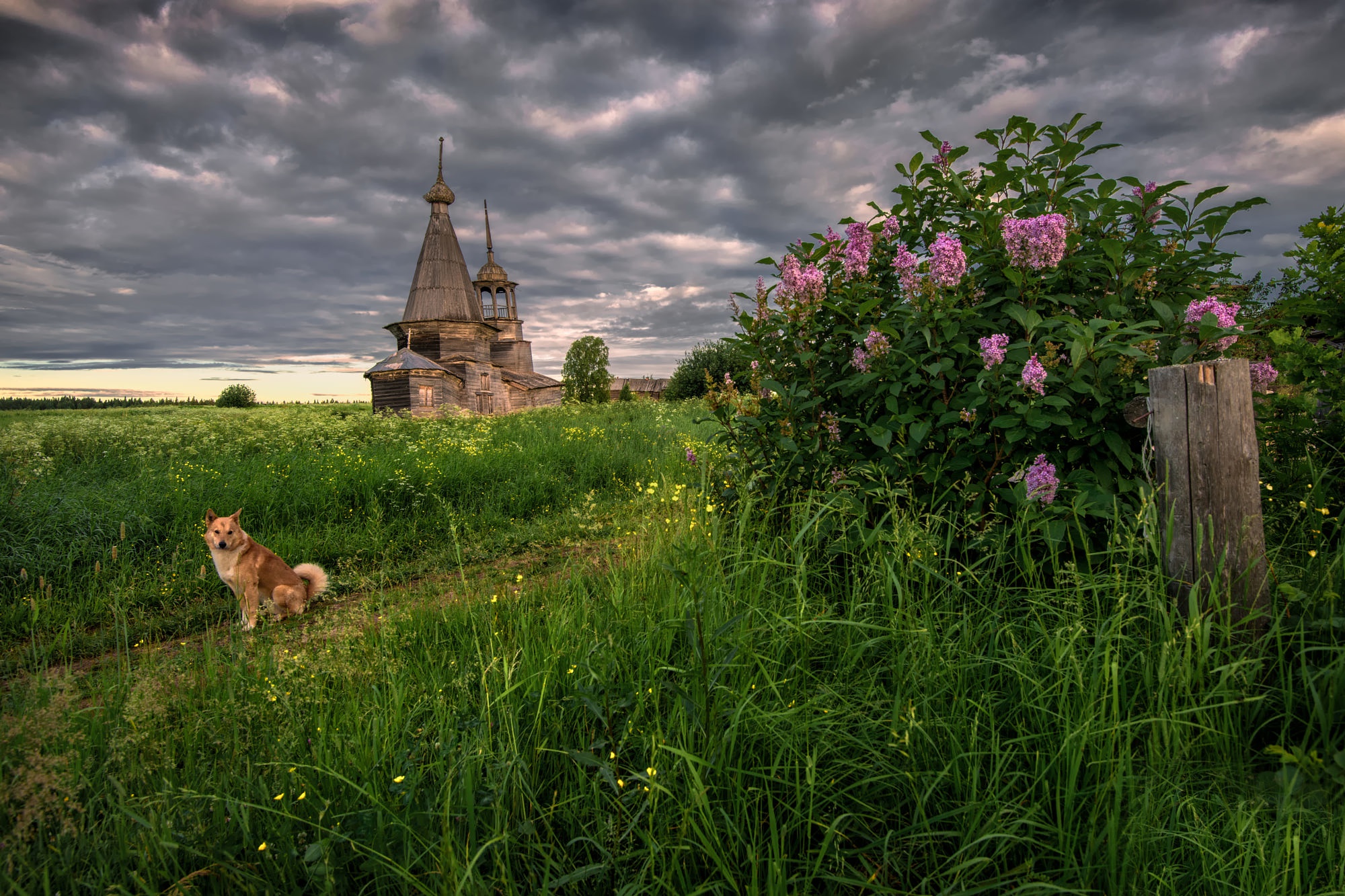 Старая деревенская Церковь