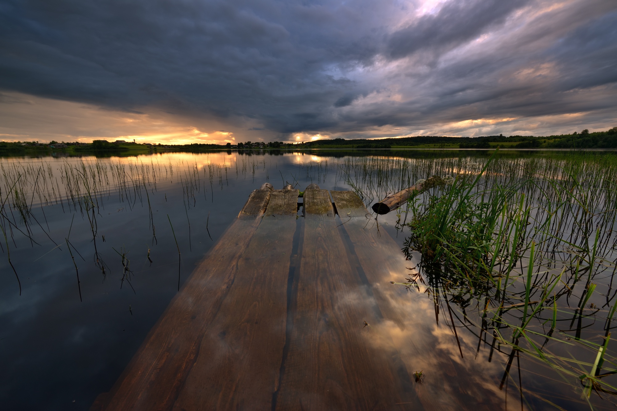 Озеро новое россия. Колодозеро Карелия. Озеро Чепли Смоленская область. Озеро Тигода. Копанское озеро.