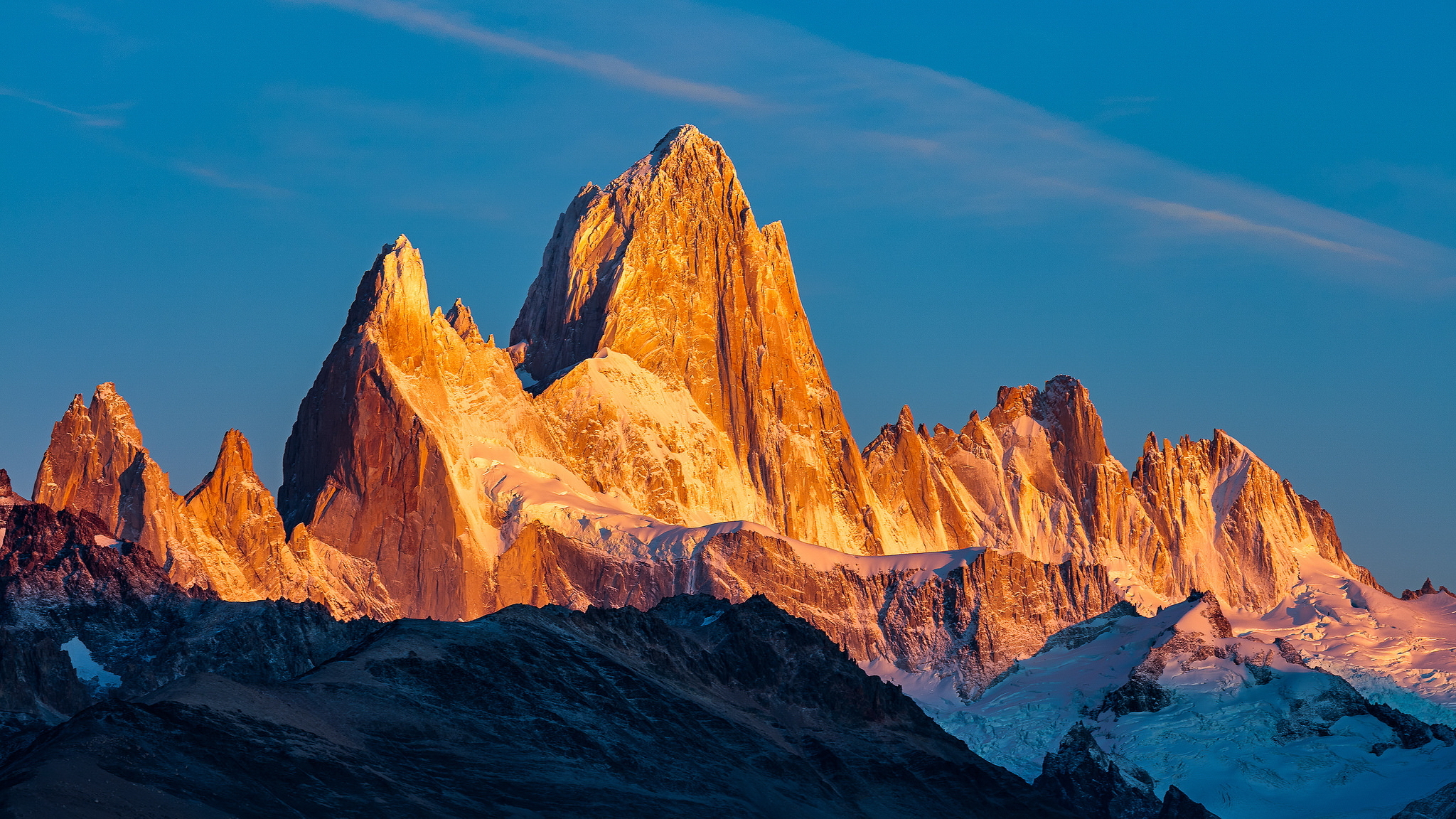 Highest mountain peak in the world. Южная Америка Анды. Горы горы Анды. Южная Америка горы Анды. Сьерра перуанские Анды.