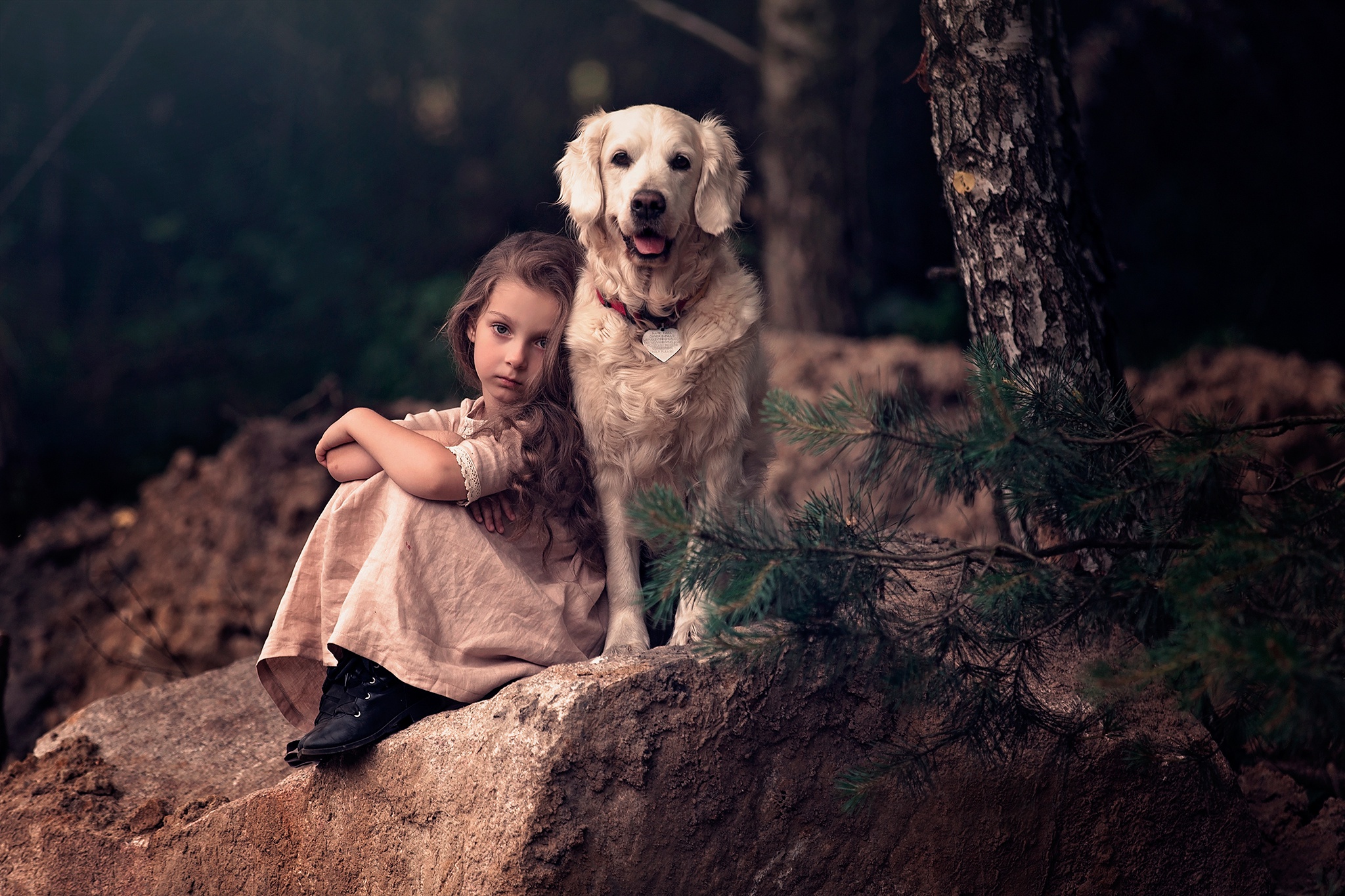 Девочка 12 лет с собакой. Девочка с собакой. Девушка с собакой фотосессия. Девочка и щенок. Собака для детей.