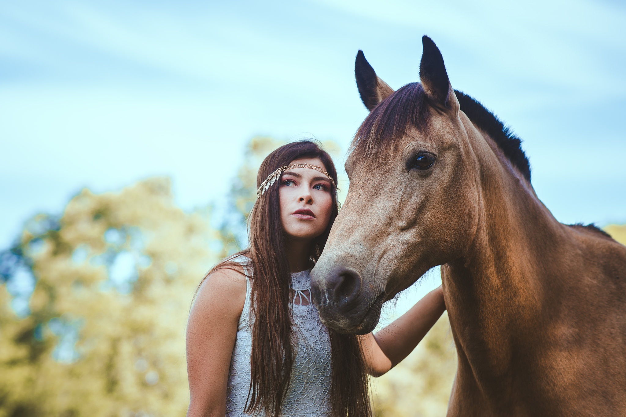 Русская девушка с лошадью. Фотосессия с лошадьми. Девушка с лошадью. Девчонки на лошадях. Девушка на коне.