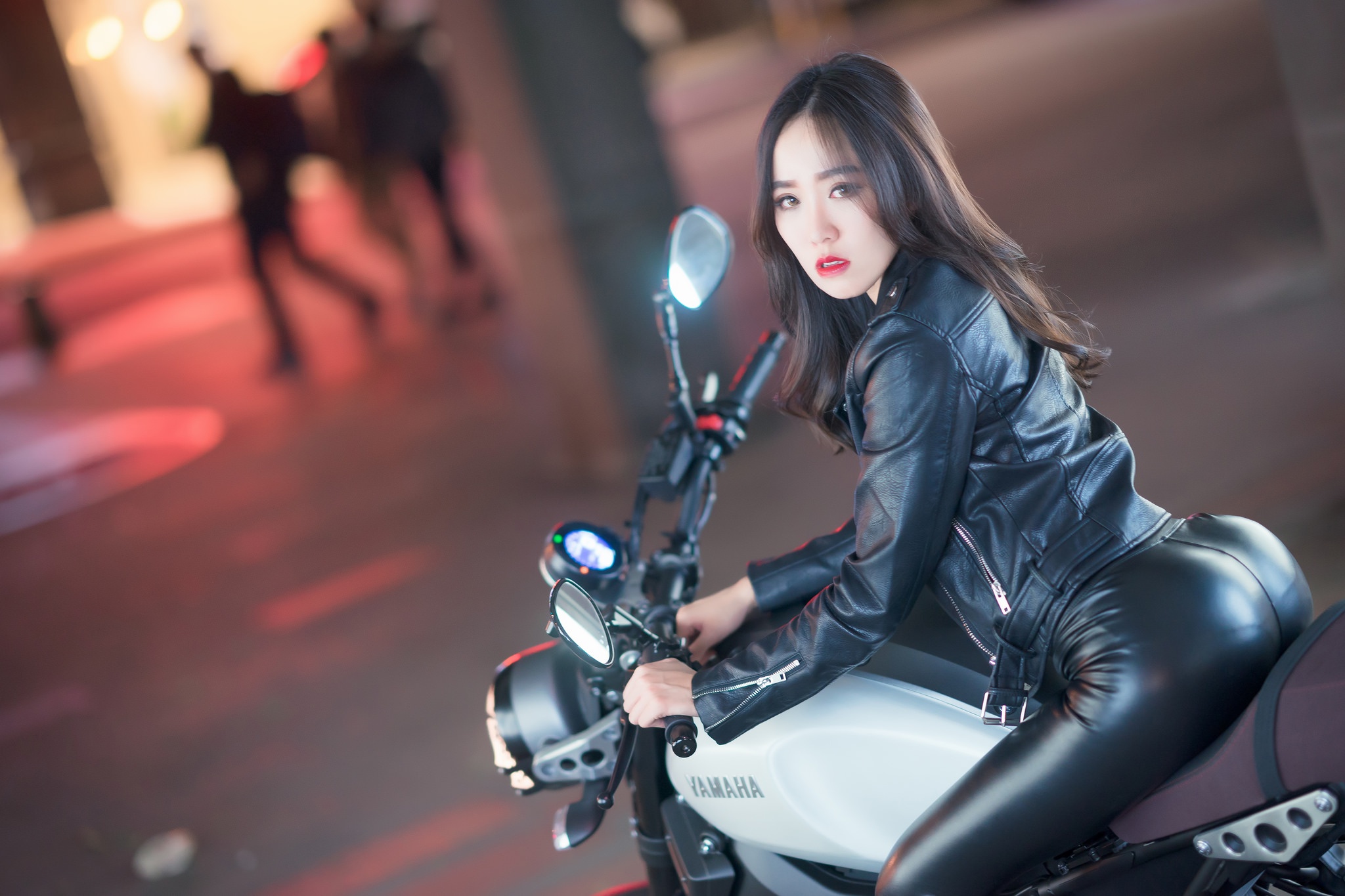 Download wallpaper girl, style, motorcycle, Asian, section girls in  resolution 2048x1365