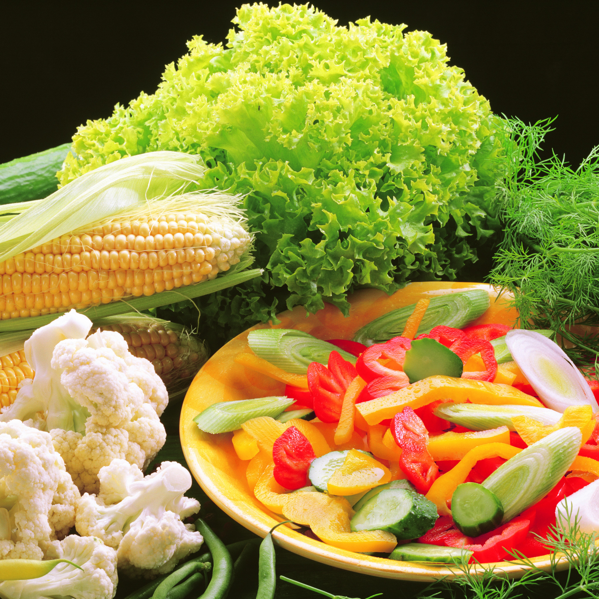5 растительных продуктов. Сбалансированное питание. Твердая пища. Твердые овощи. Здоровое питание фото.