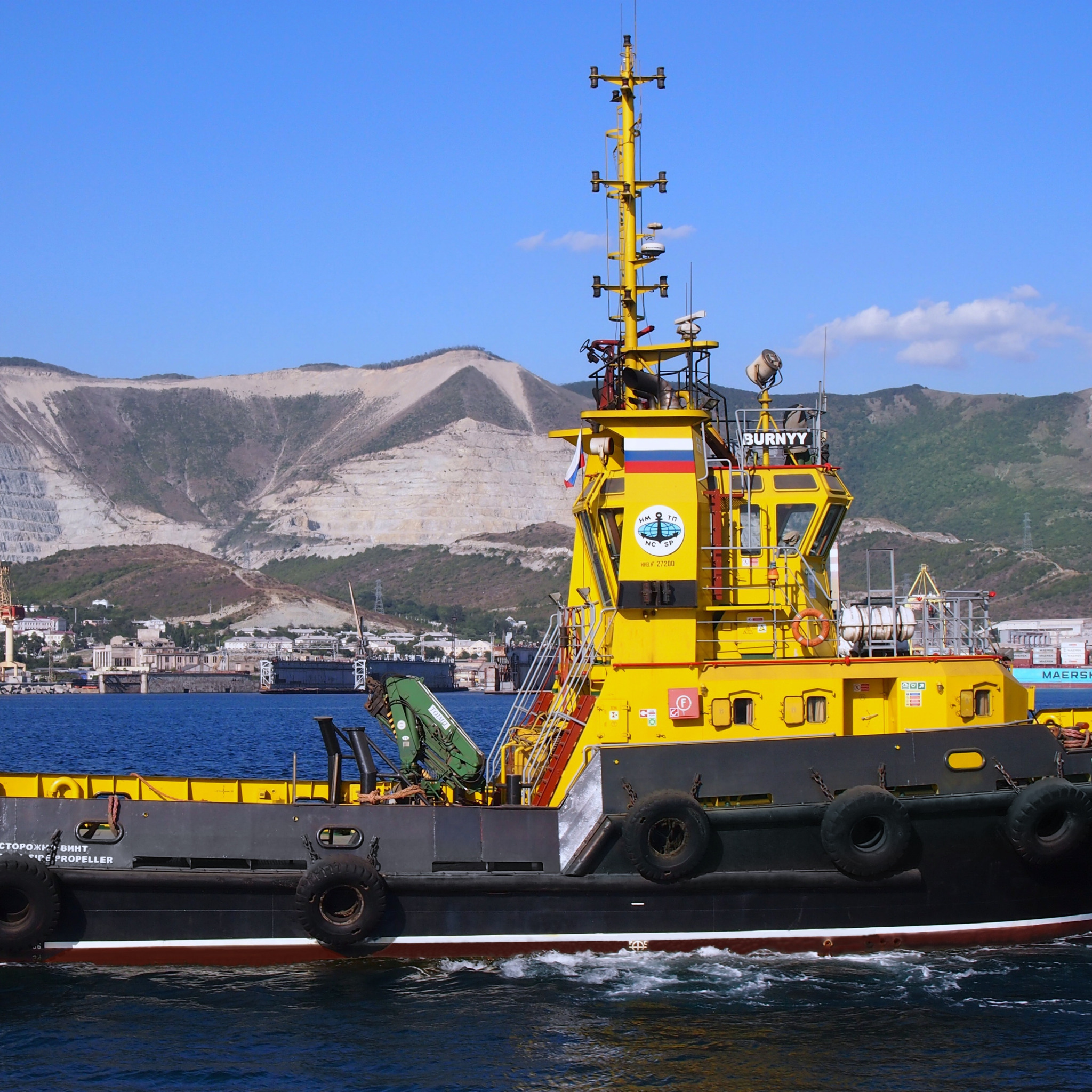 Буксир. Морской буксир Адлер. Морской буксир пак. Морской буксир EMBA. Турецкие морские буксиры.