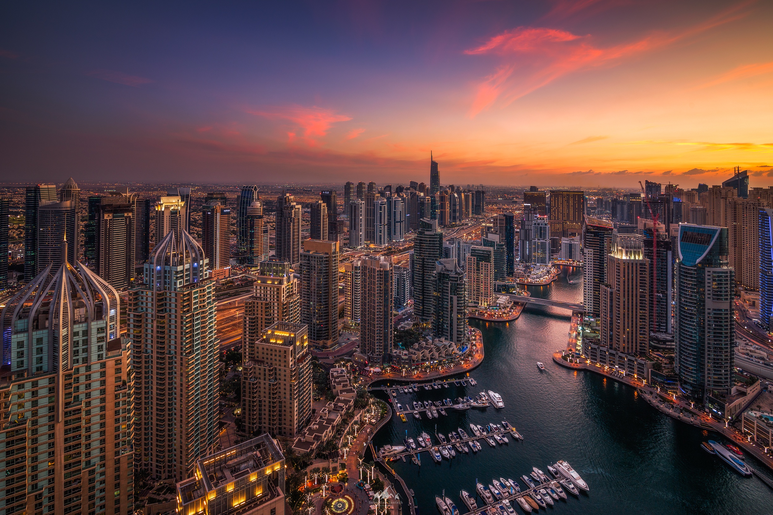 Закат в эмиратах. Дубай. Dubai Marina закат. Бурдж-Халифа Дубай закат.