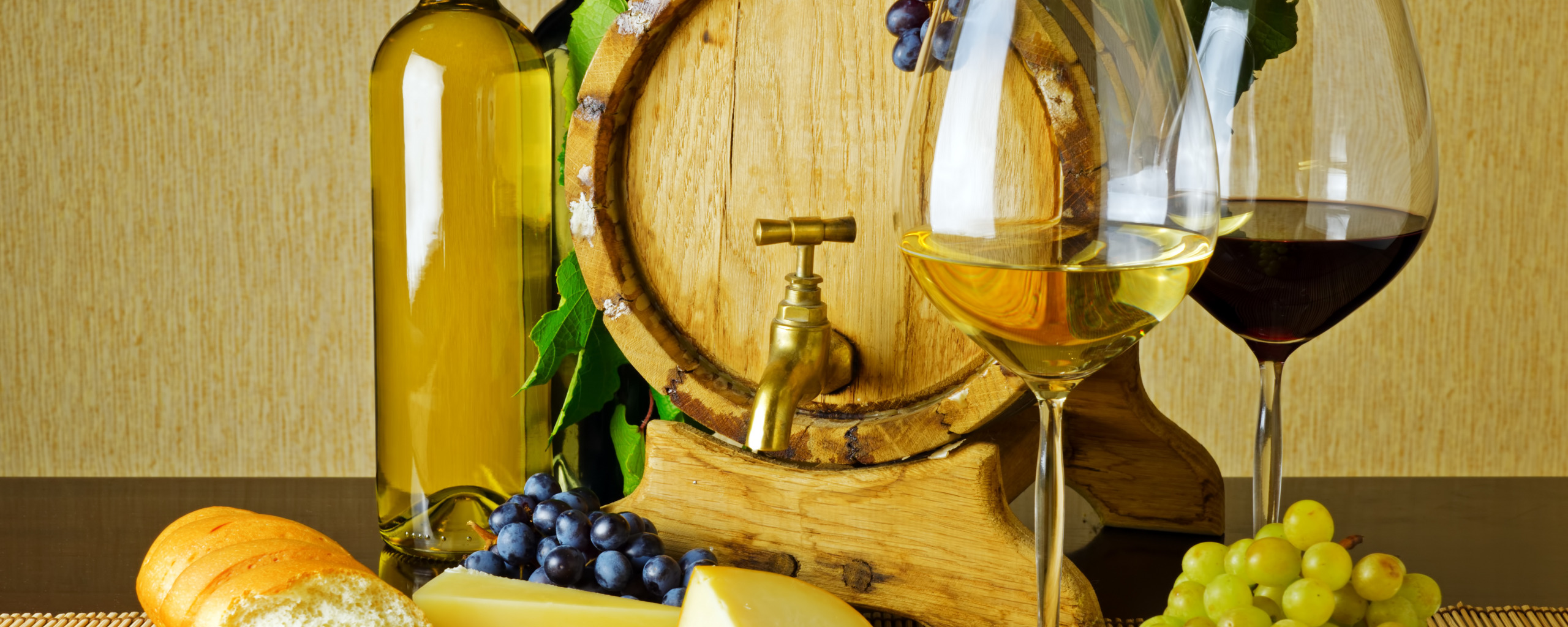 Vina ru. Натюрморт. Вино и сыр. Картины на кухню. Натюрморт вино и сыр.