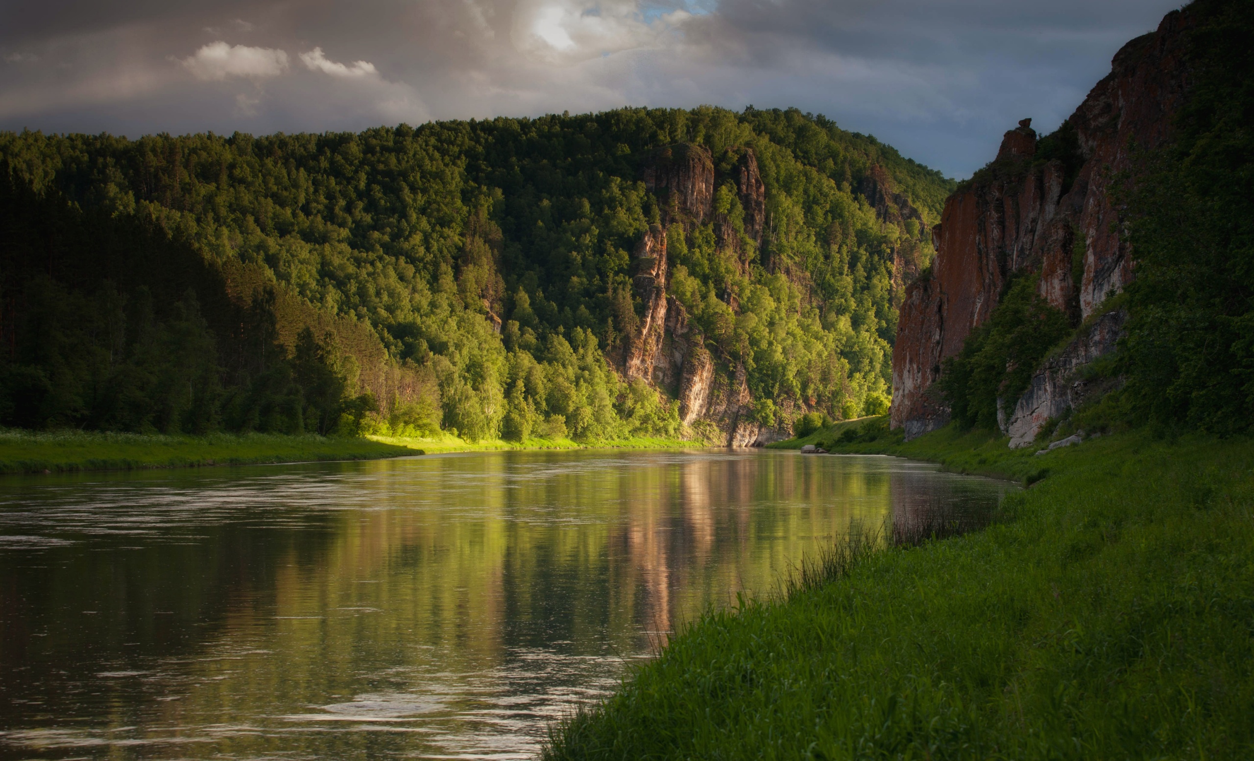 Ай край. Река ай Башкирия сплав. Малояз река ай Башкортостан. Река ай Башкирия природа. Исток реки ай.