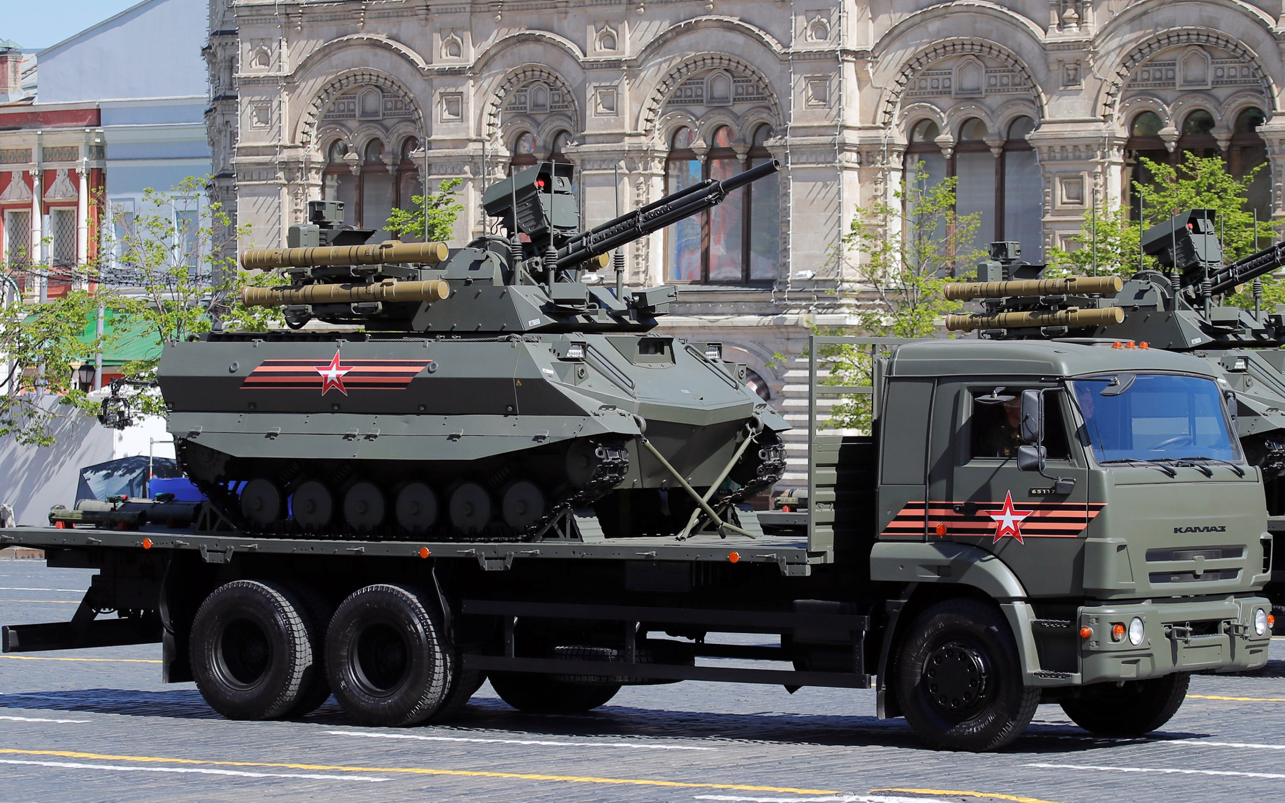 Отечественные военные новинки. Робот танк Уран 9. Беспилотный танк Уран-9. Военная техника парад Уран-9. Уран 9 на параде 2021.