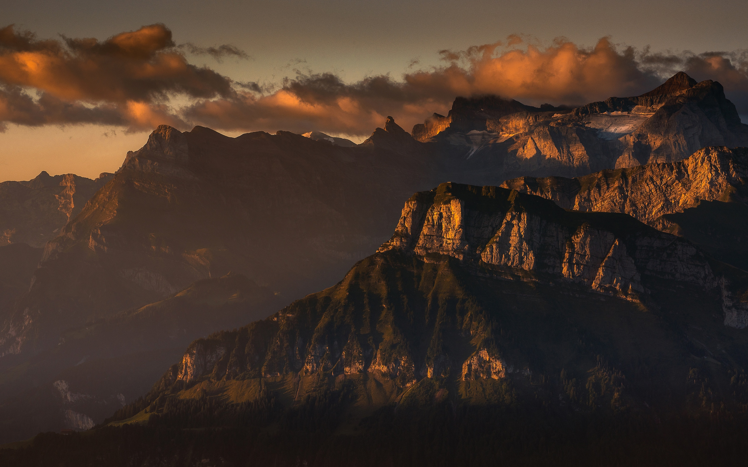 Light mountain. Горы Эстетика. Природа Эстетика горы. Горы Эстетика в хорошем качестве. Квадратная гора.