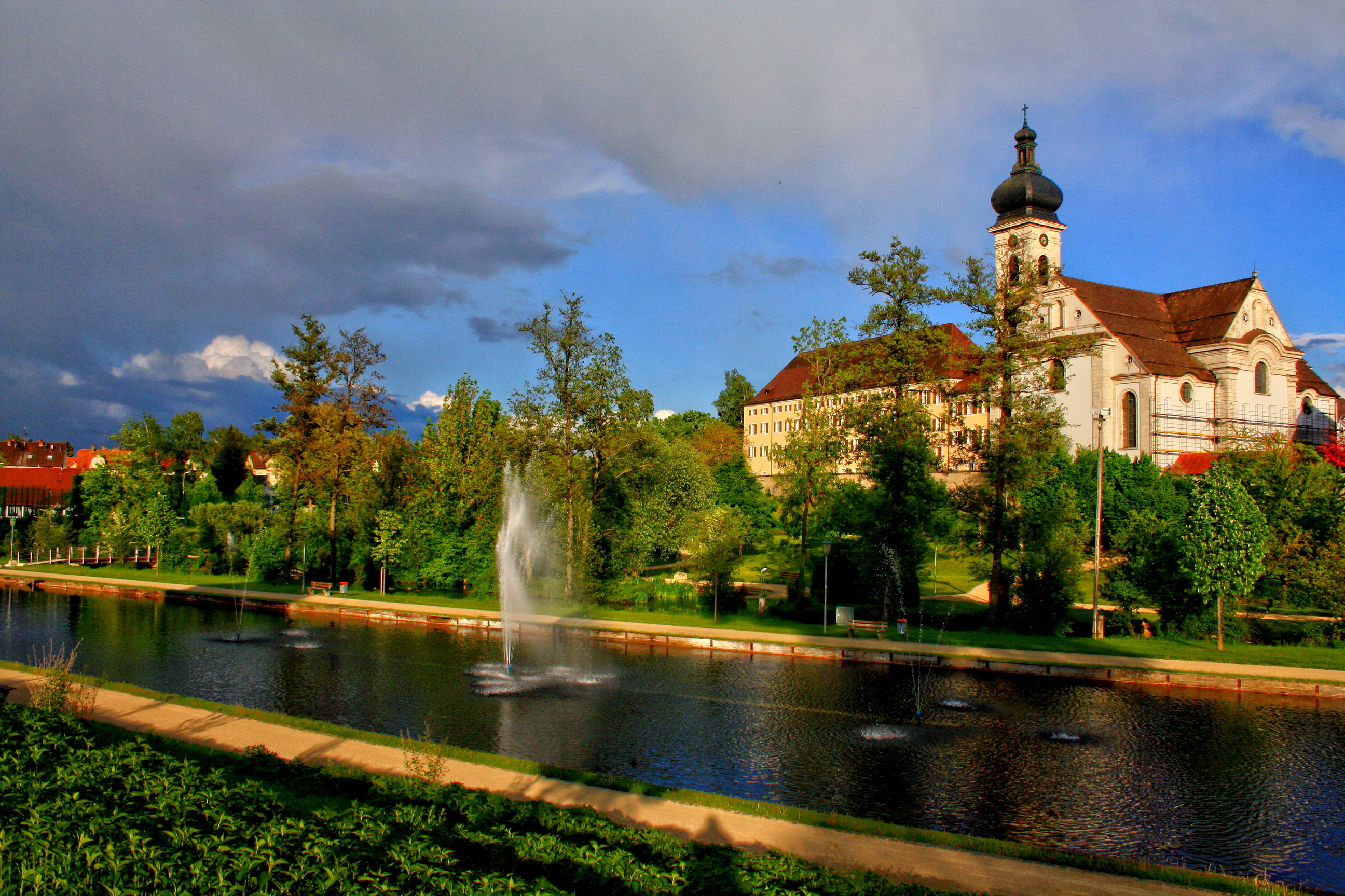 German water. Эхинген Германия. Город Родинг Германия. Зальцбрунн Германия. Германия летом.