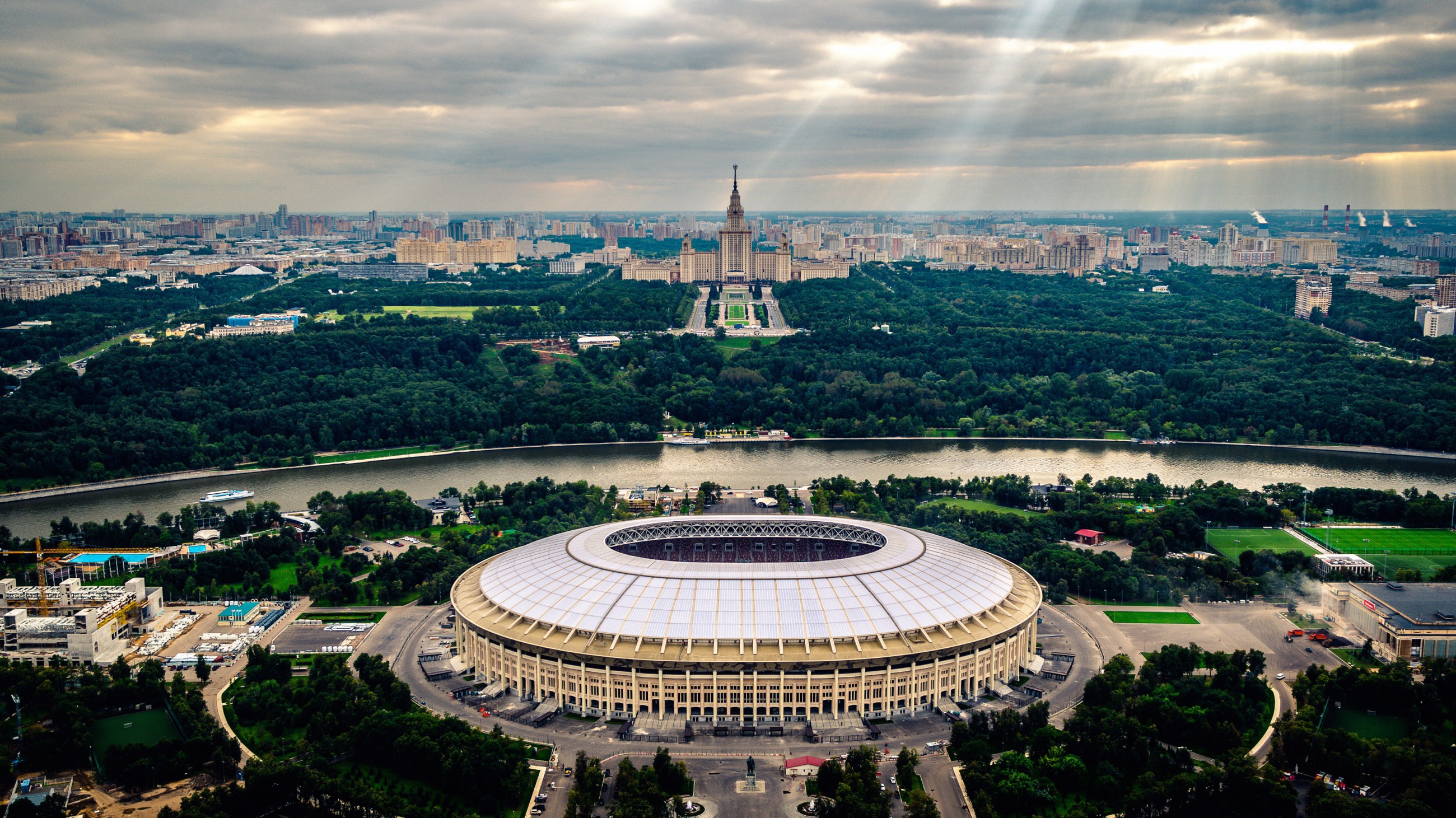 Из самых крупнейших а также. Стадион Лужники. Стадион «Лужники», г. Москва. Московский стадион Лужники. Воробьевы горы стадион Лужники.