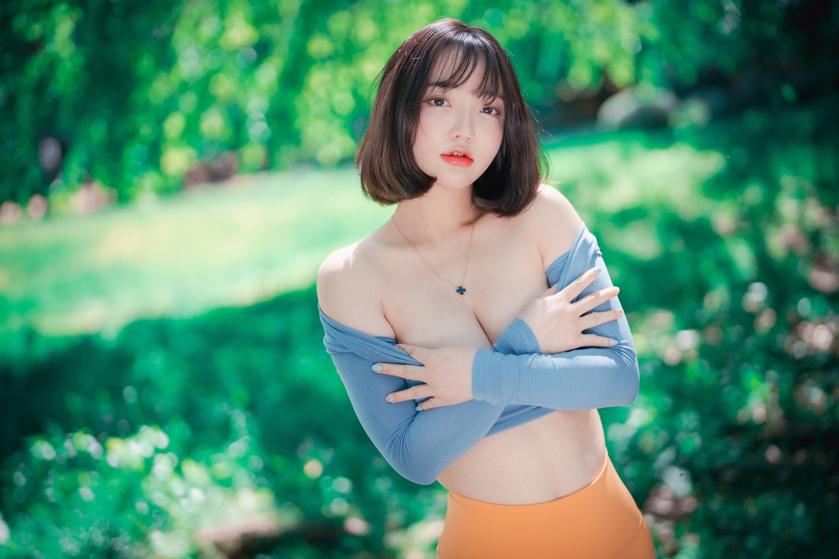 Wallpaper neckline, Asian, cleavage, gesture, big Breasts, blurred  background, asian, big breasts for mobile and desktop, section девушки,  resolution 2700x1800 - download