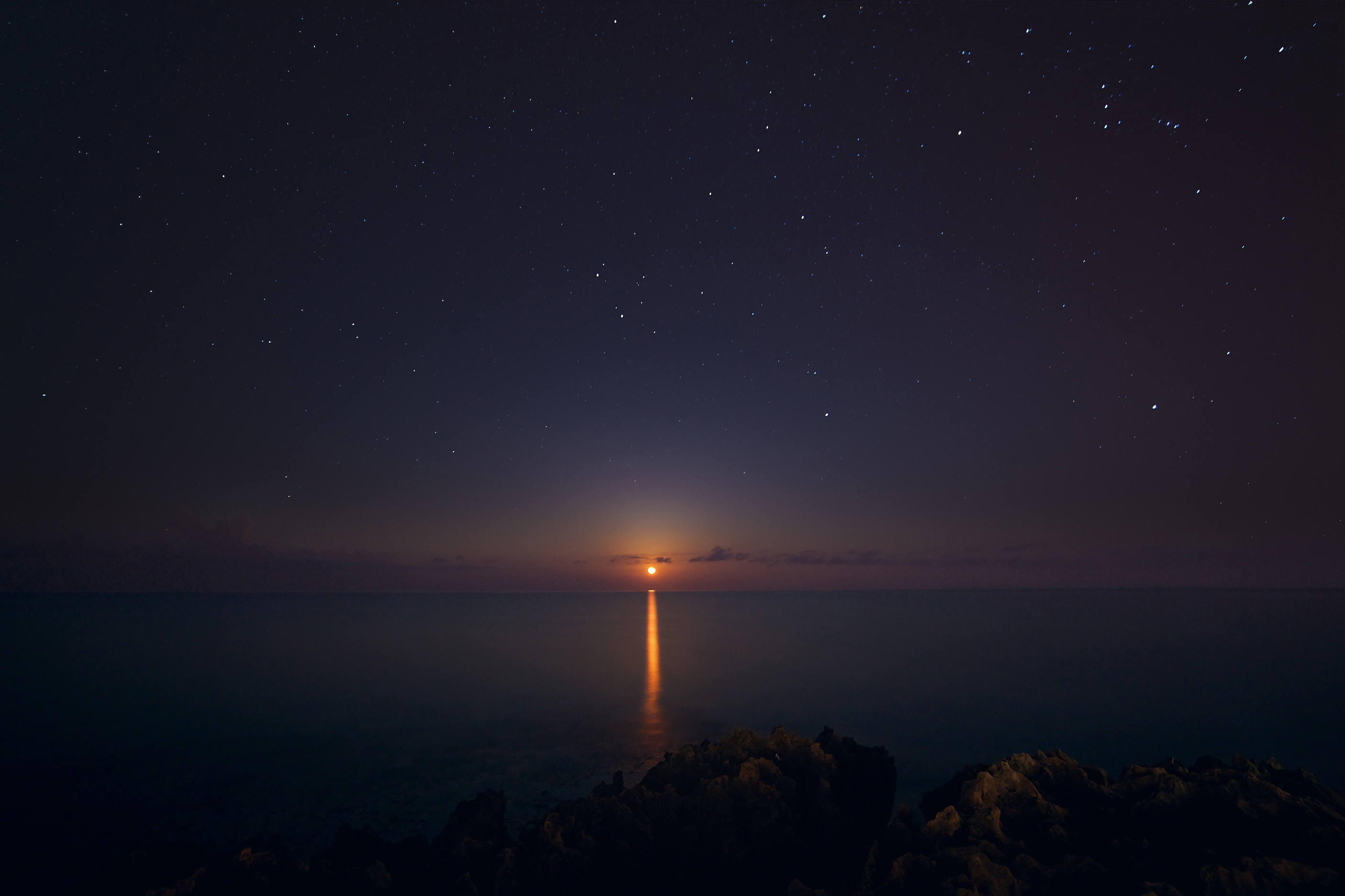 Звездное море. Ночное небо. Звездное небо над морем. Ночное небо и море. Ночное небо над морем.