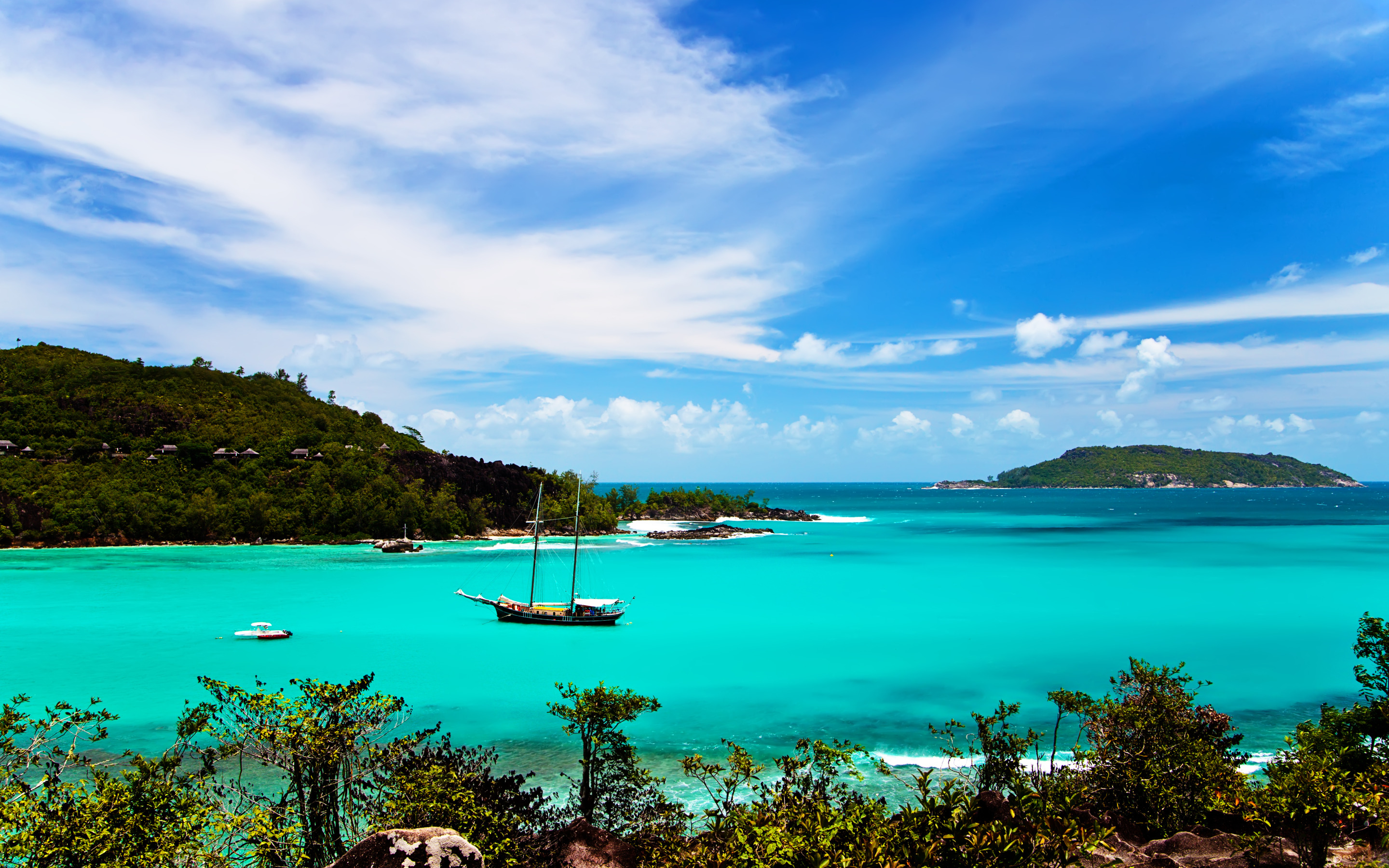 Манящие острова. Остров Маэ Mahe Island. Маэ Сейшелы. Port Launay Сейшелы.