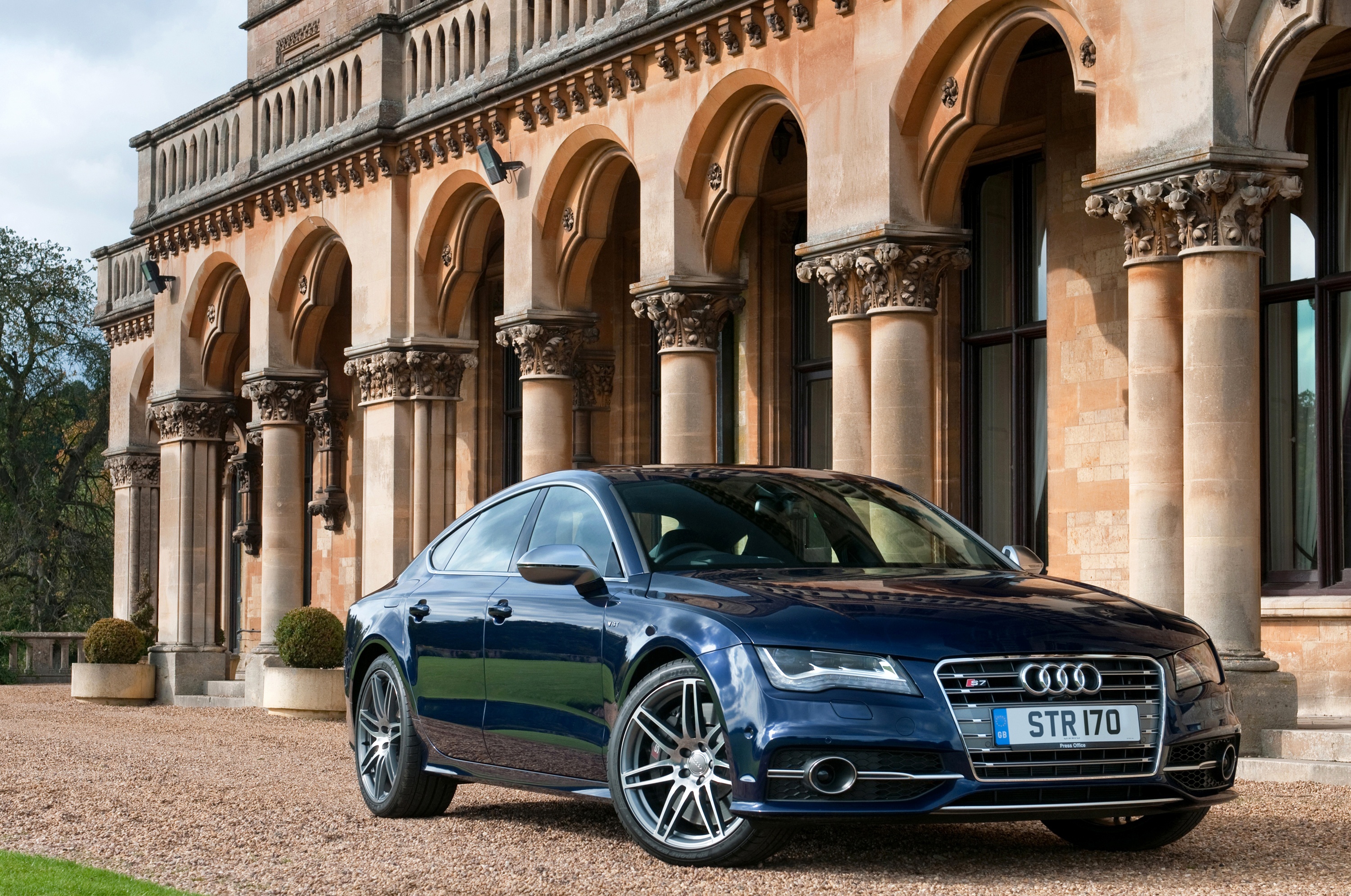 Ауди это. Audi s7 2012. Audi s8 Sportback. Машина Ауди s7. Audi s7 автомобили Audi.