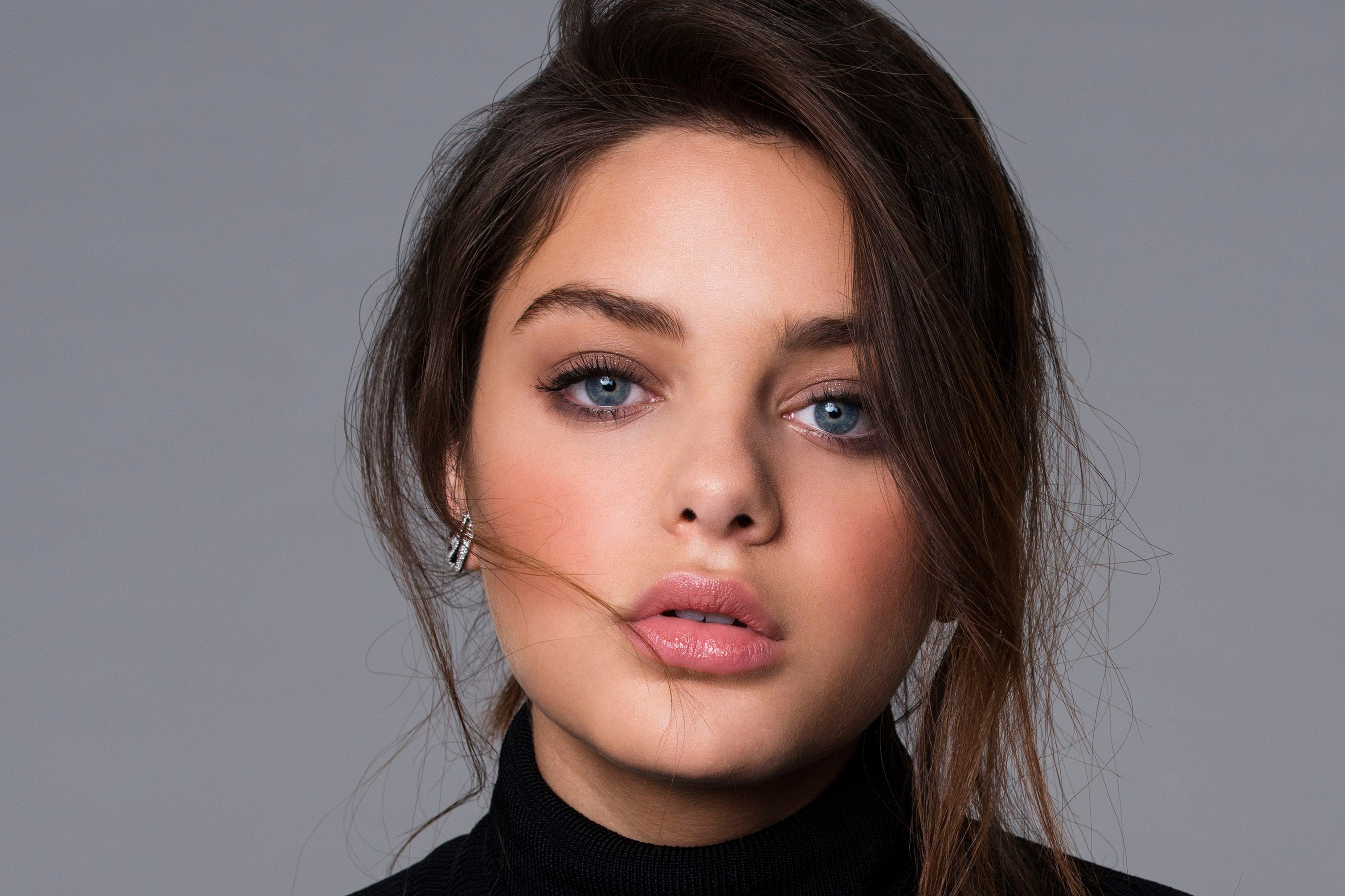 Wallpaper background, portrait, makeup, brunette, hairstyle, beauty, in  black, Odeya Rush for mobile and desktop, section девушки, resolution  3000x2000 - download