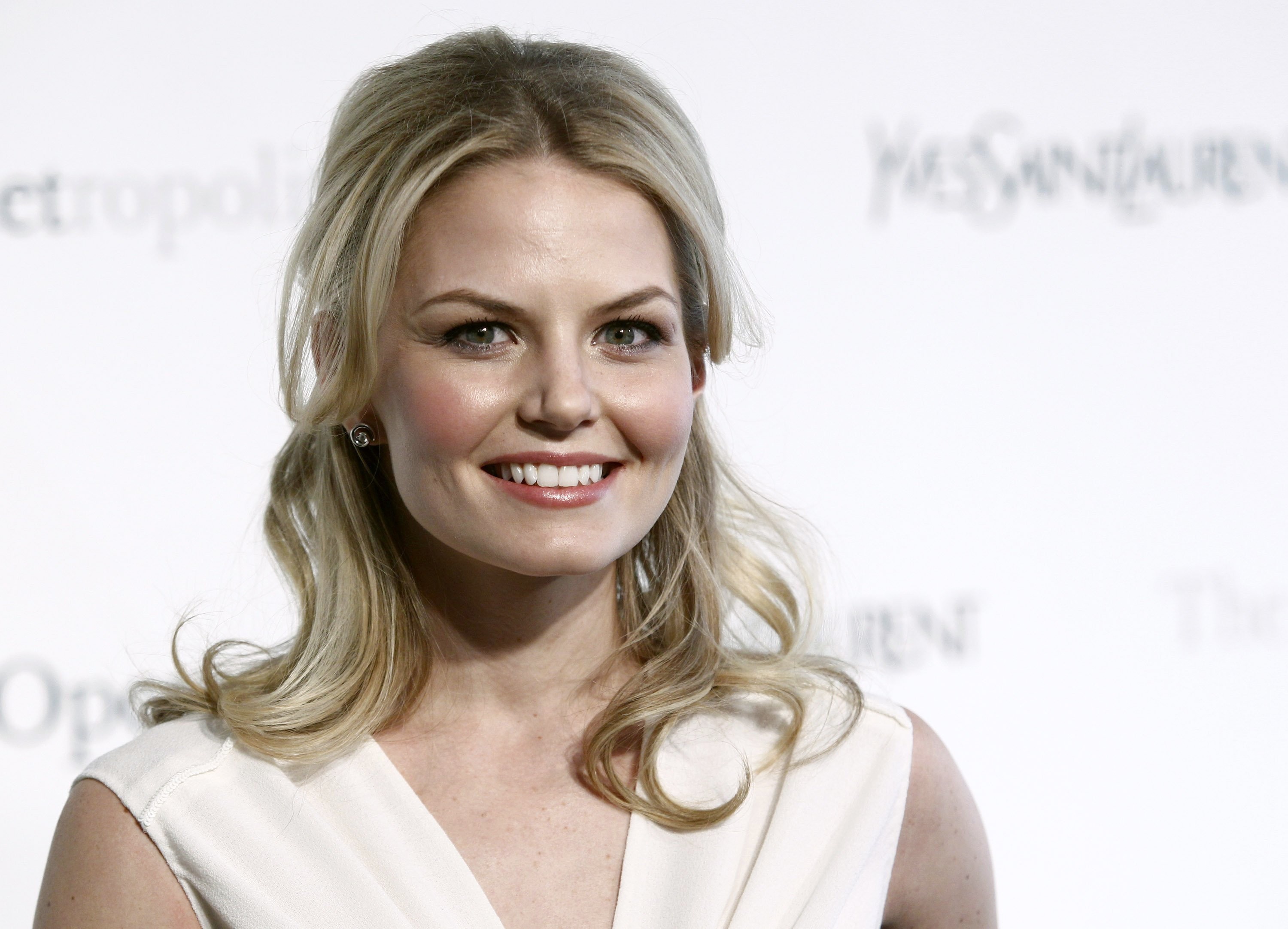 Jennifer Morrison Fakes